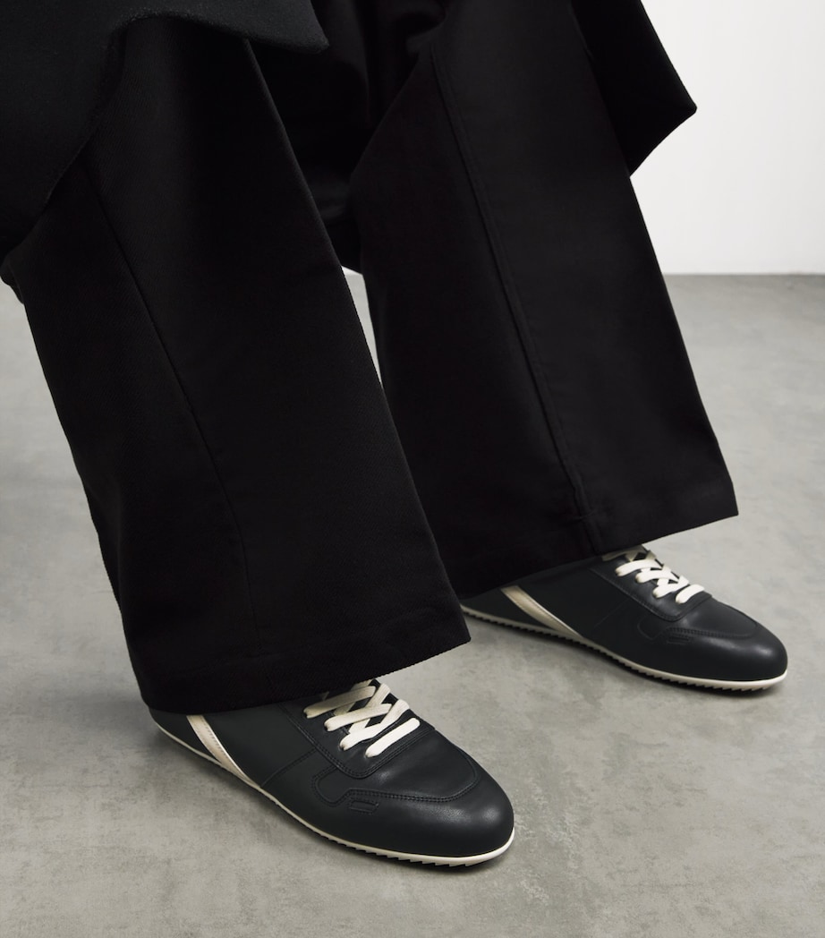 Leather Minimal Low-Top Sneakers BLACK/MILK/MILK Image 2