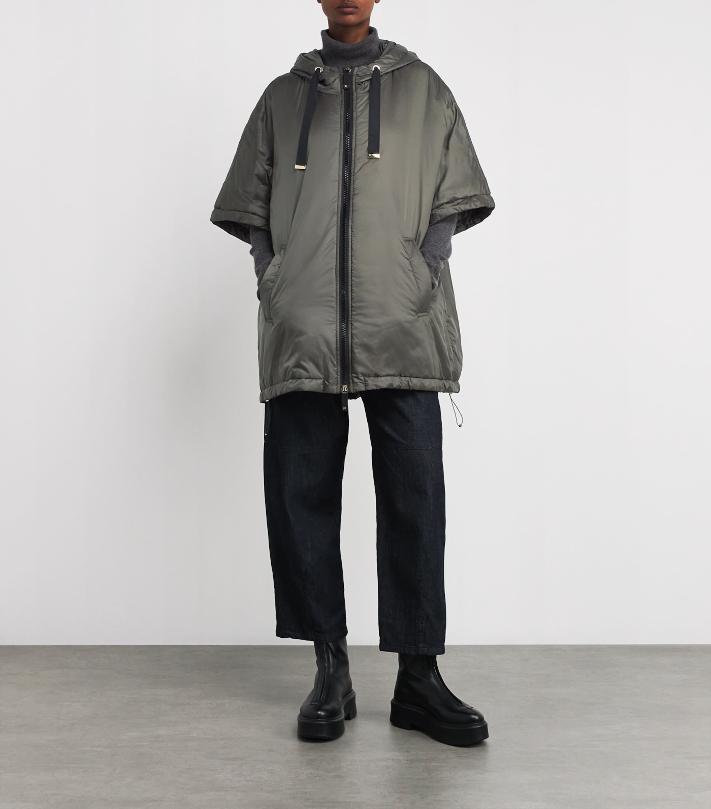 The Cube Poncho KAKI Image 2