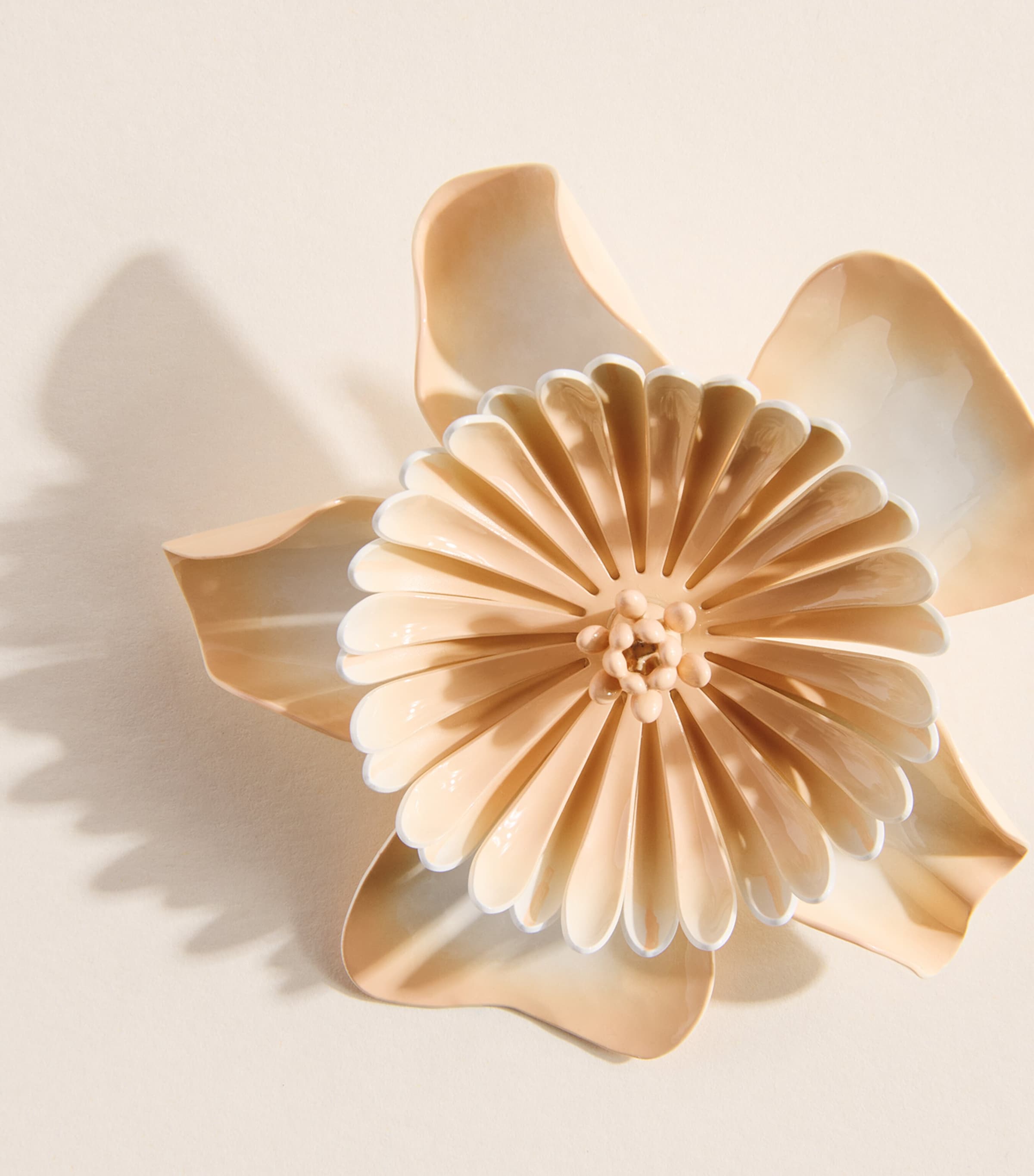 Chloé Bloom Clip-On Earrings Apricot Pink Image 4
