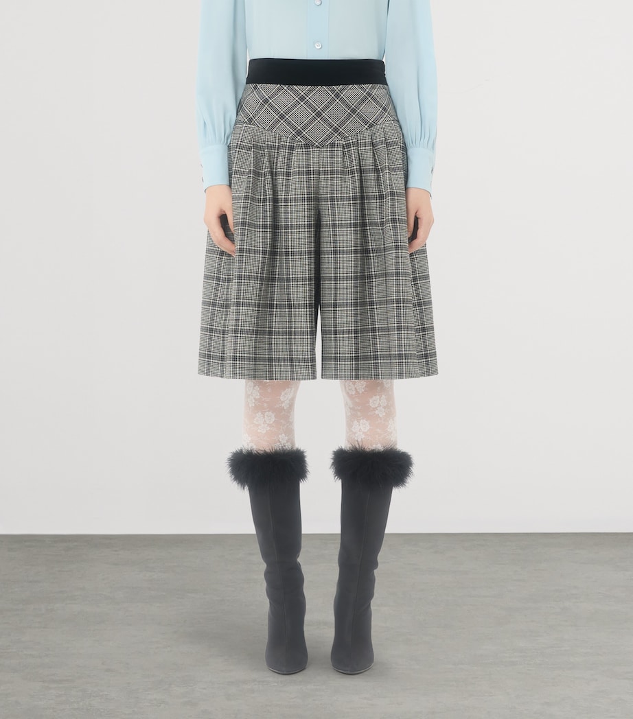 Virgin Wool Check Shorts C1W Image 2