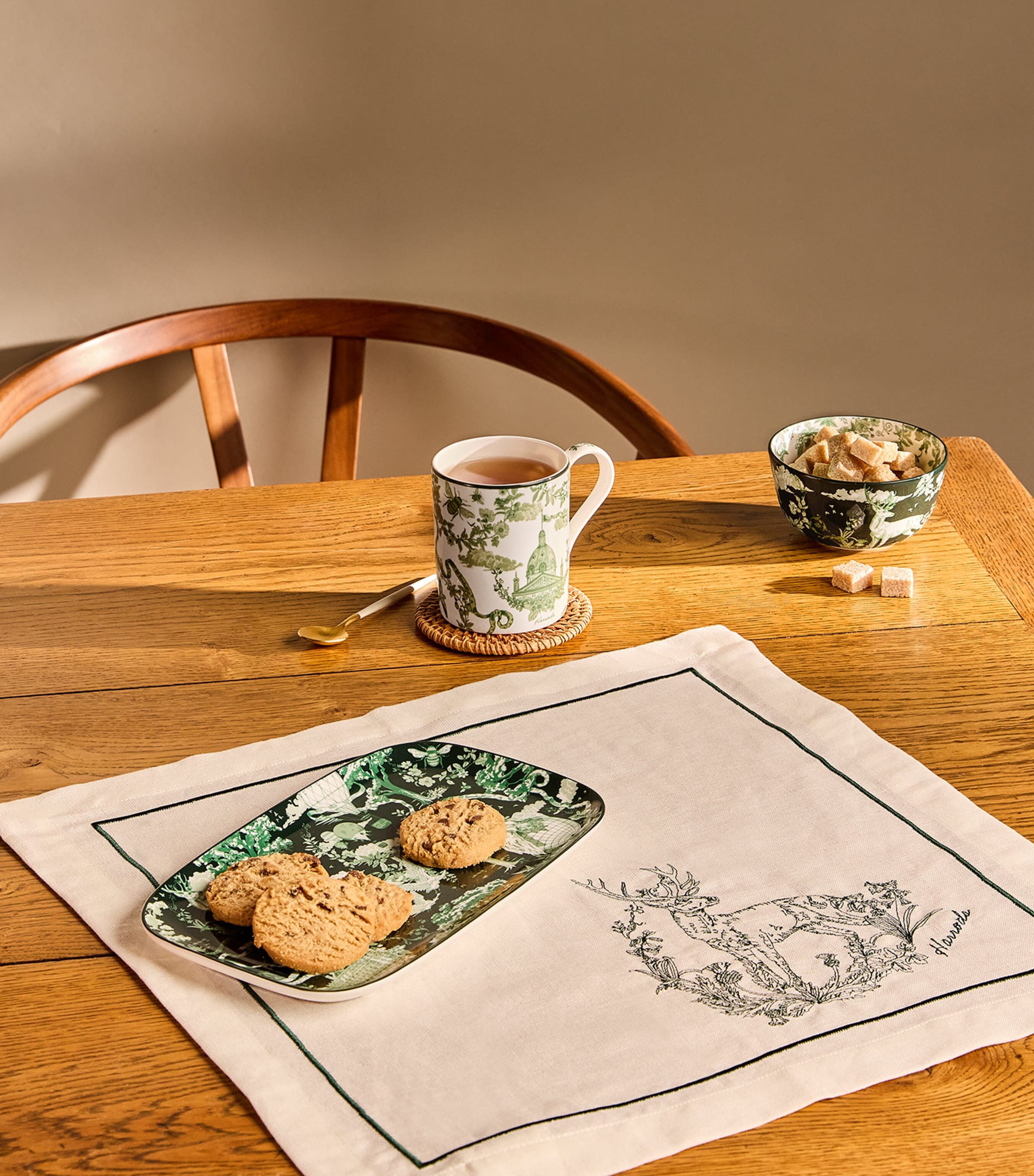 Bone China Toile Trinket Tray (25cm x 15cm) GREEN Image 3