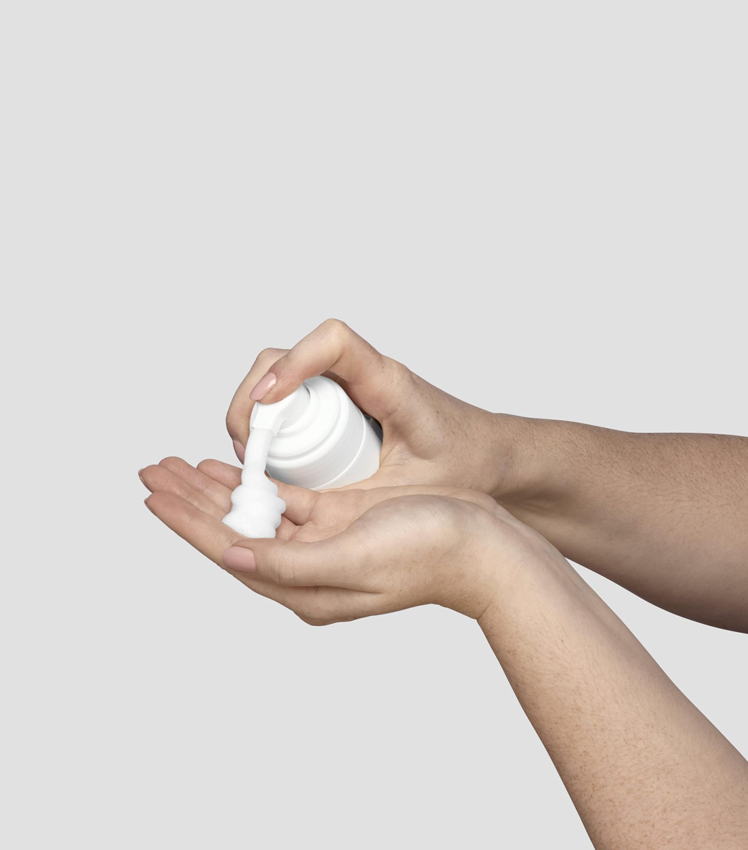 Volumising Froth Root Lift Mousse (150ml) NO COLOUR Image 3