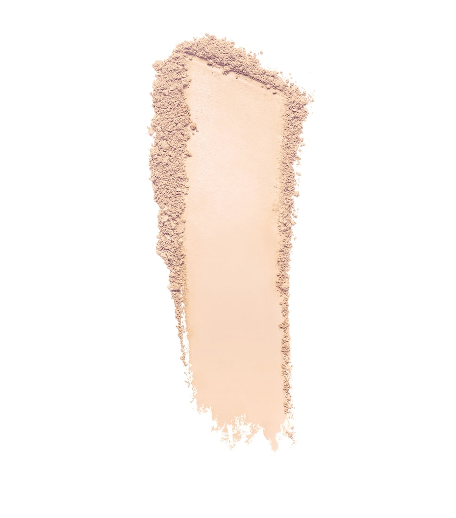 Double Wear Stay-in-Place Matte Powder Foundation 1C1 Image 2