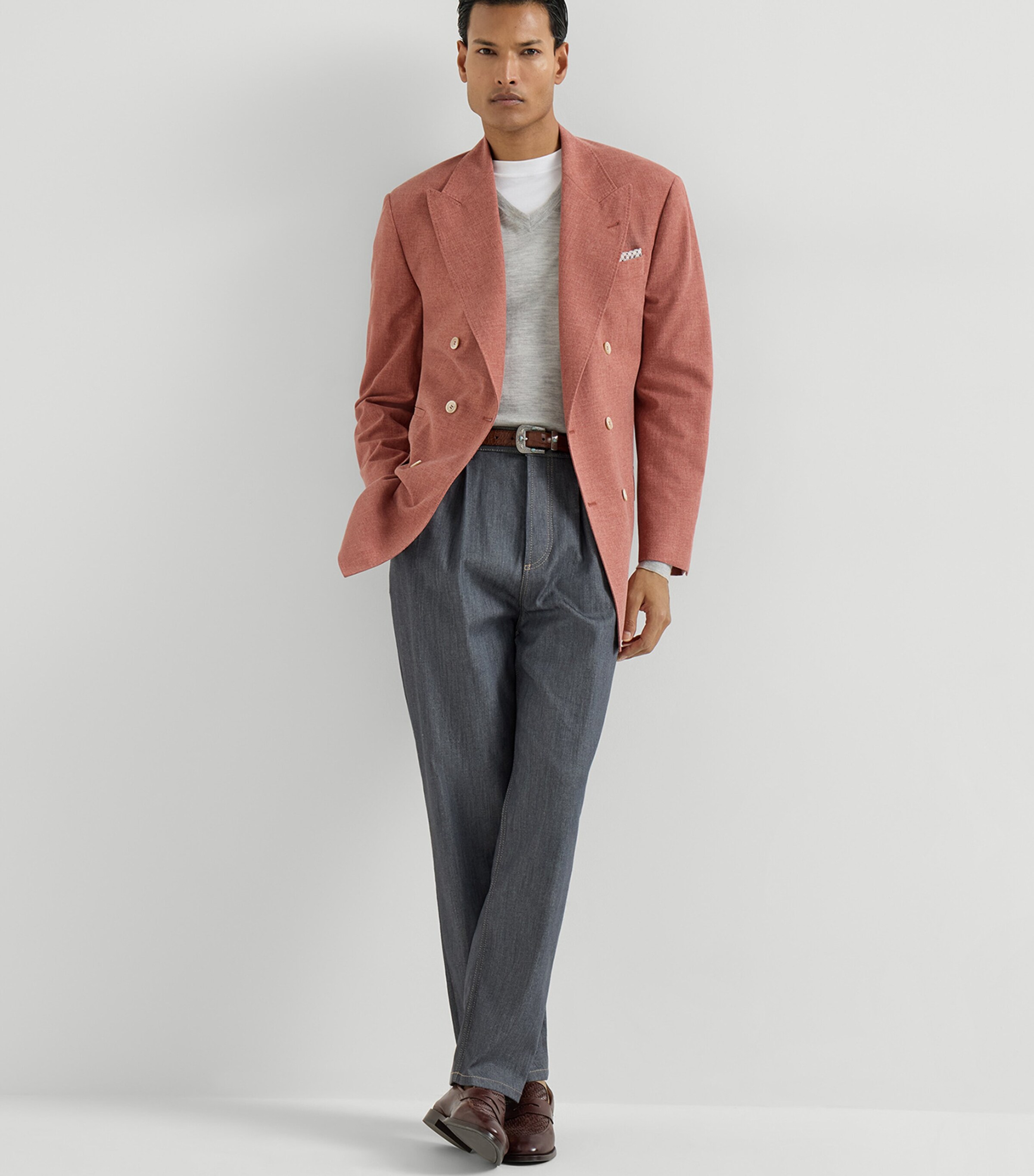 Brunello Cucinelli Mens Cashmere-Silk V-Neck Sweater Image 5