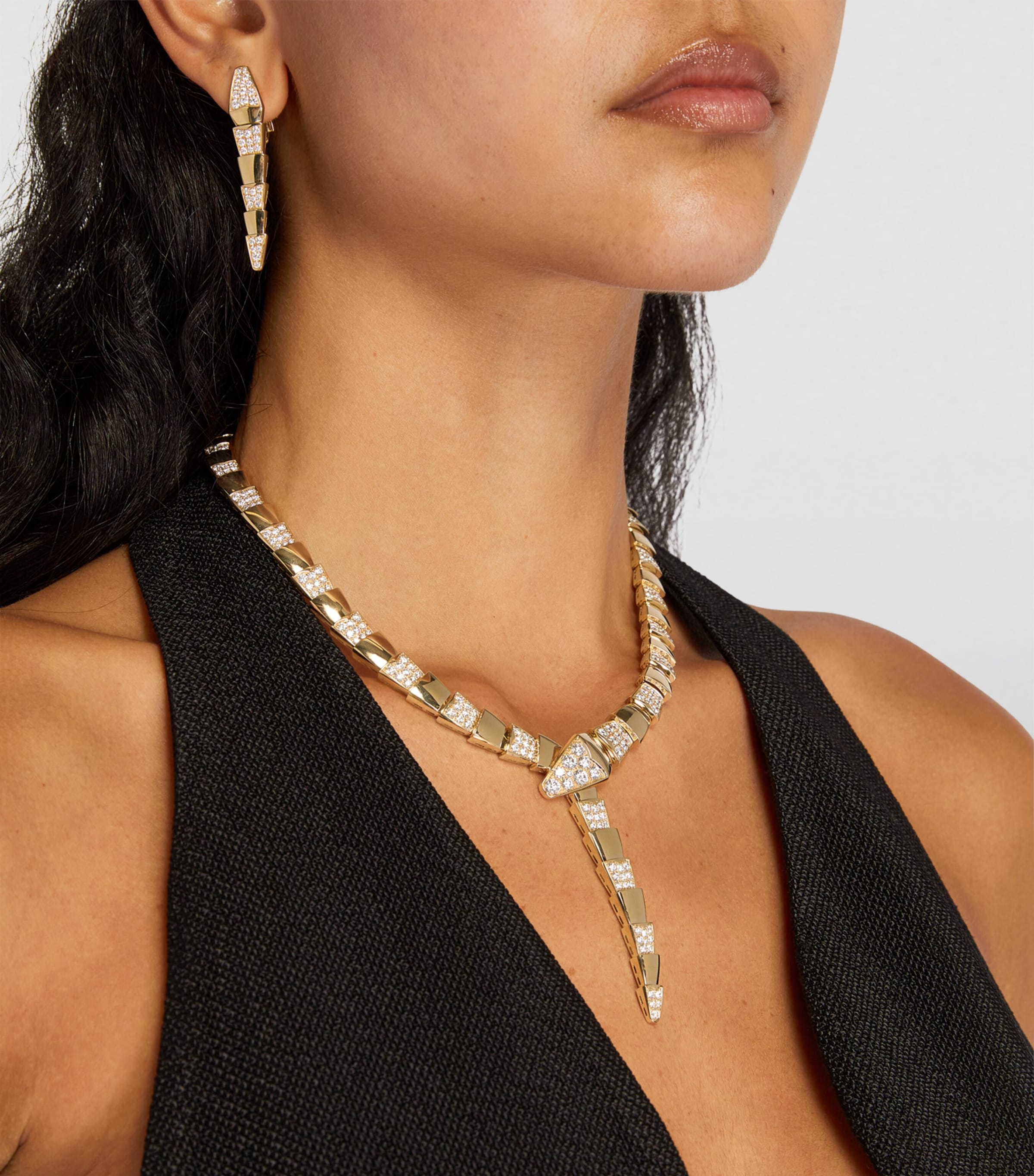 Yellow Gold and Diamond Serpenti Scaglie Necklace YELLOW GOLD Image 3