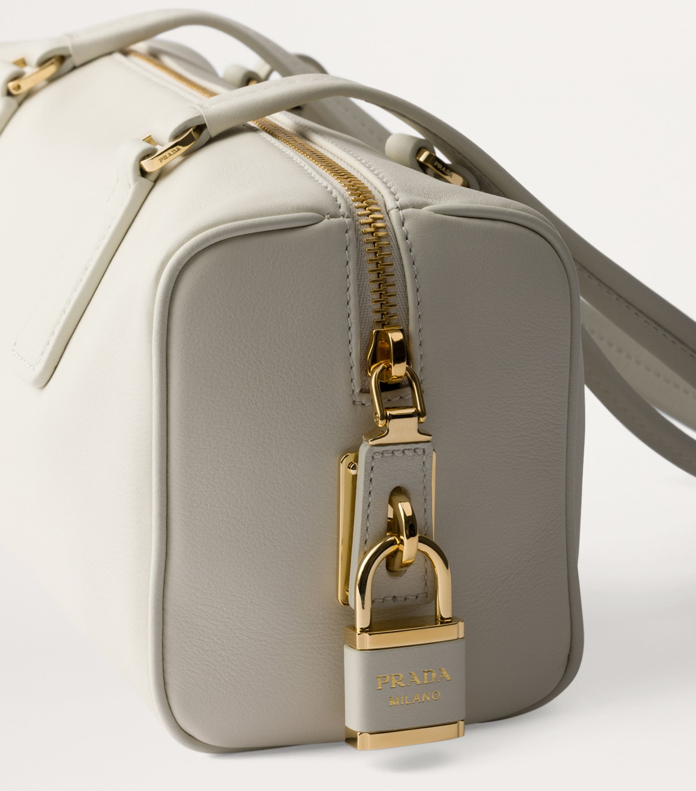 Medium Leather Top-Handle Bag F0009 Image 2