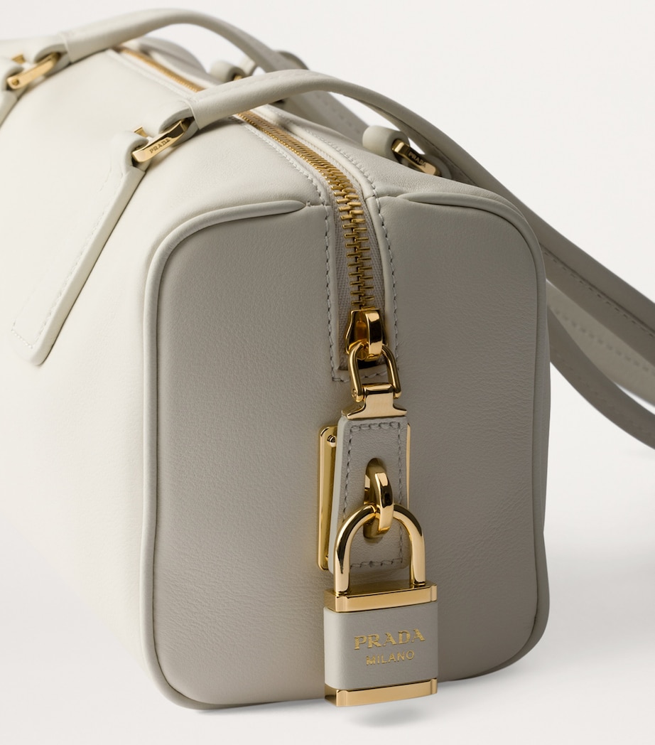 Medium Leather Top-Handle Bag F0009 Image 2