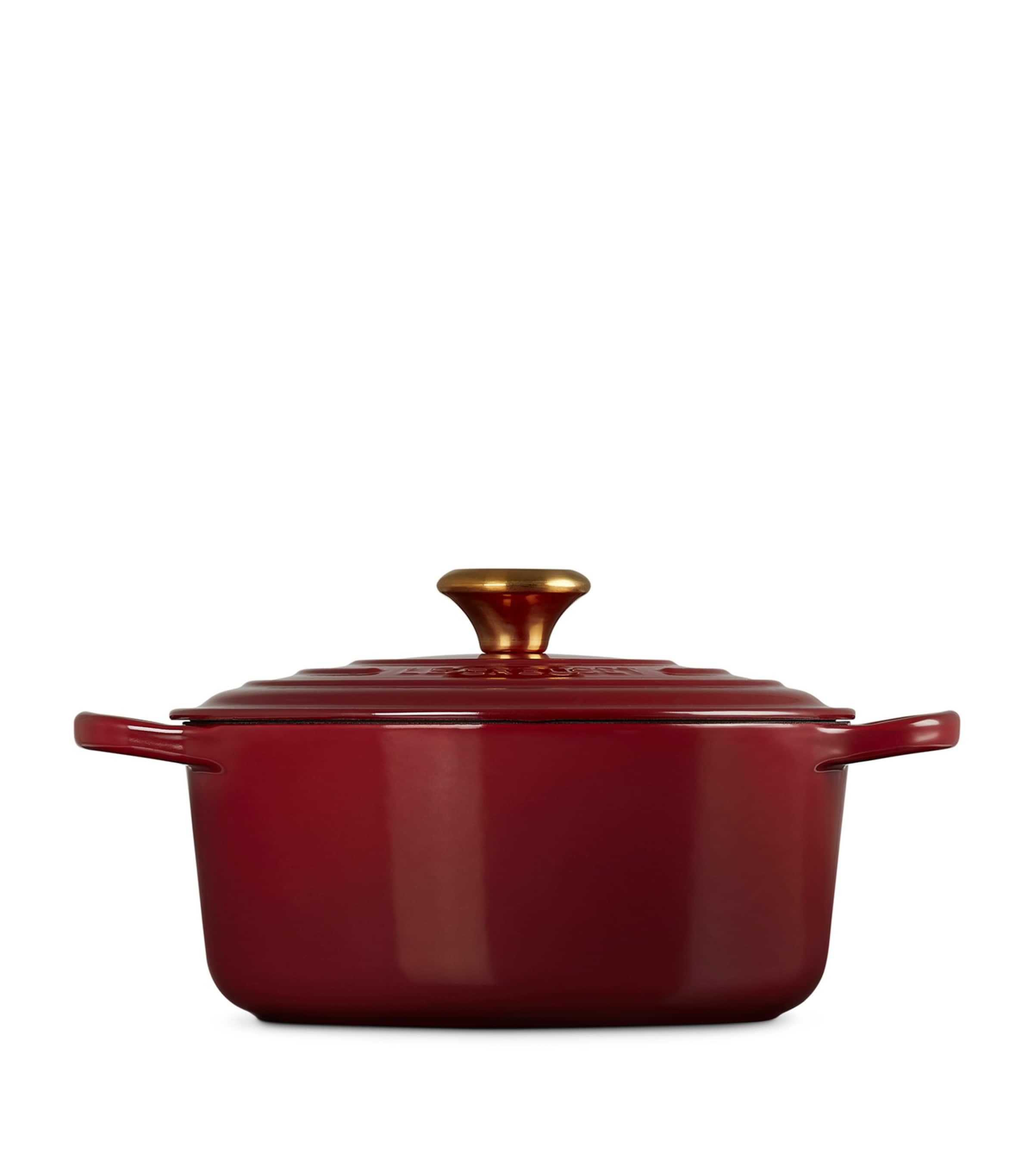 Le Creuset Cast Iron Round Casserole Dish (24cm) Garnet Image 8