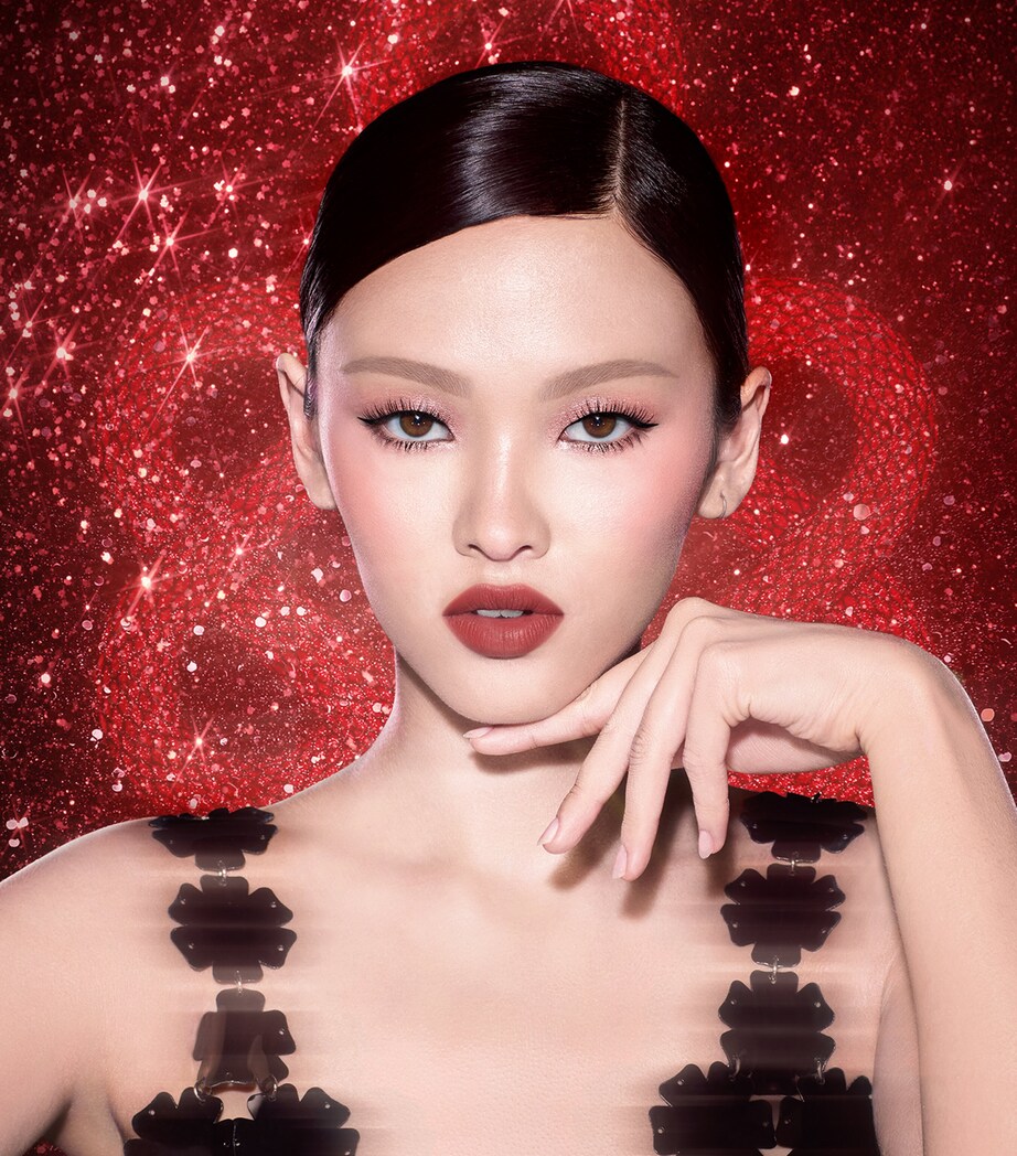 Matte Revolution Lipstick KISS OF FORTUNE Image 2