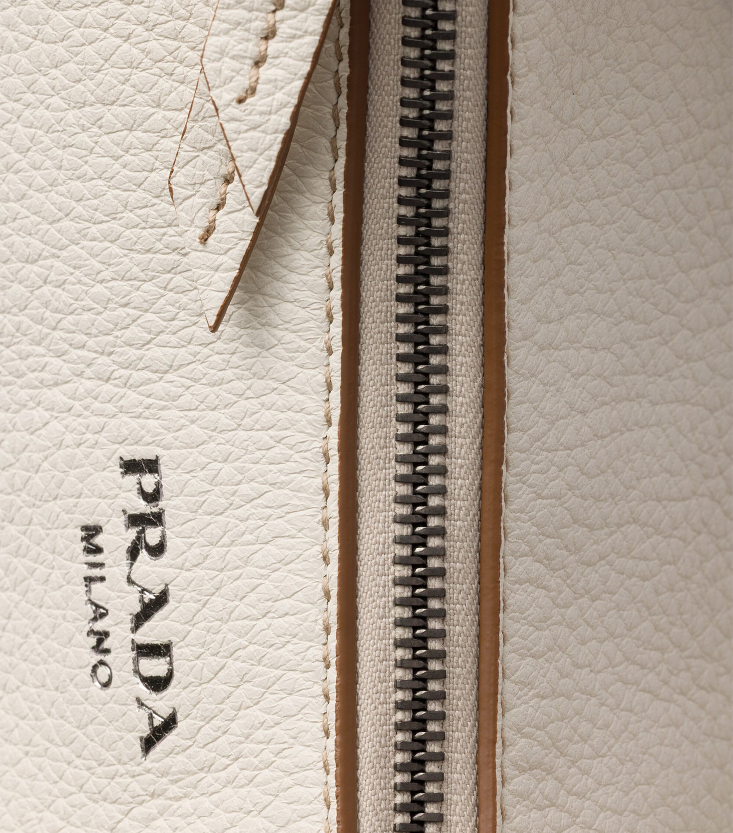 Large Leather Aimèe Shoulder Bag F0K74 Image 6