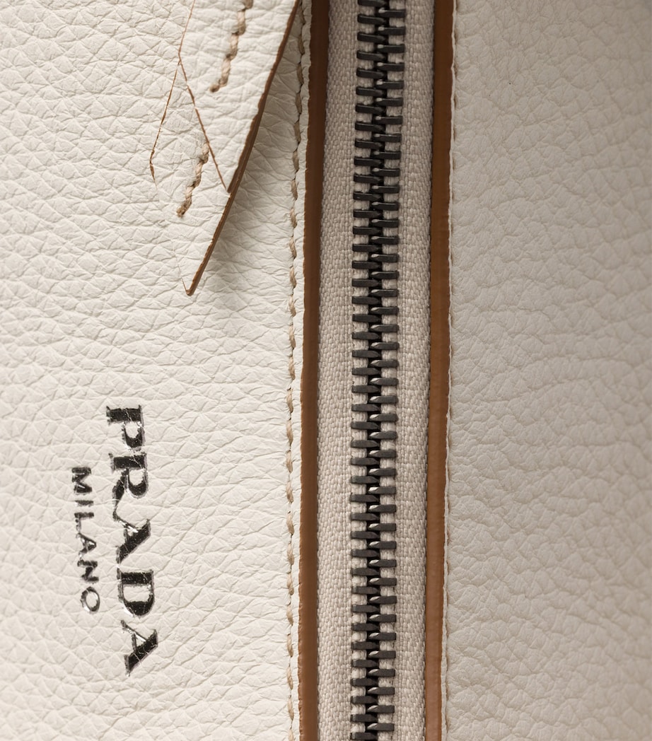 Large Leather Aimèe Shoulder Bag F0K74 Image 6