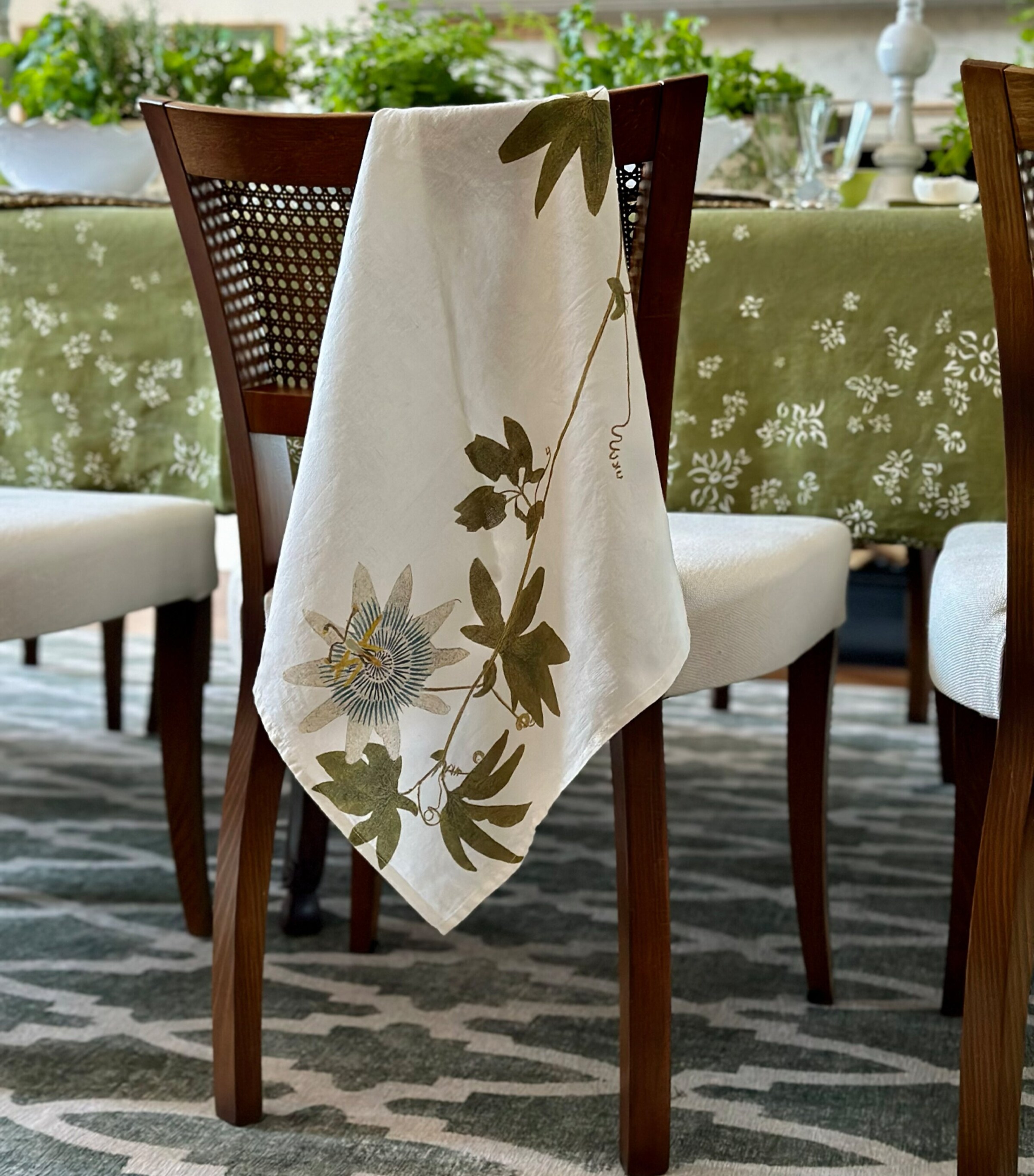 Set of 6 Linen Tisane Herb Garden Napkins (50cm x 50cm) GREEN Image 7