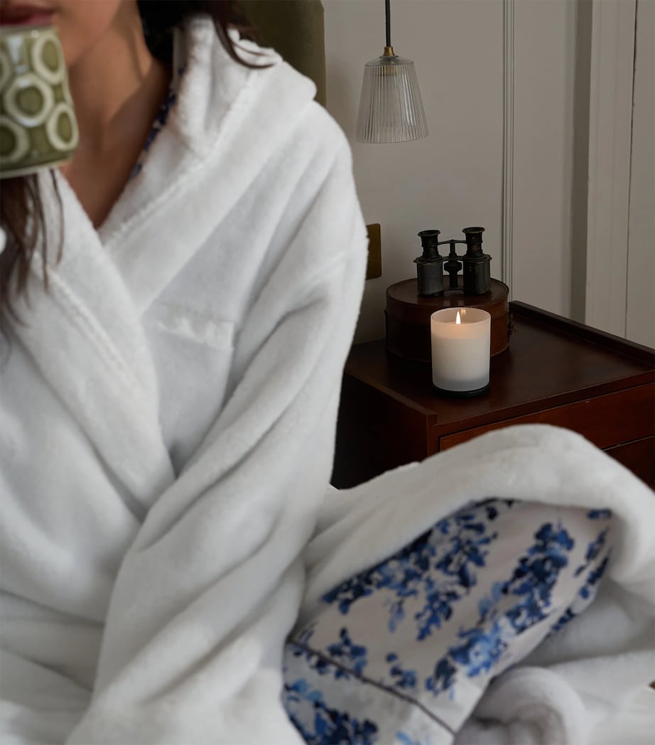 Cowshed Relax Candle (220g) N/a Image 5