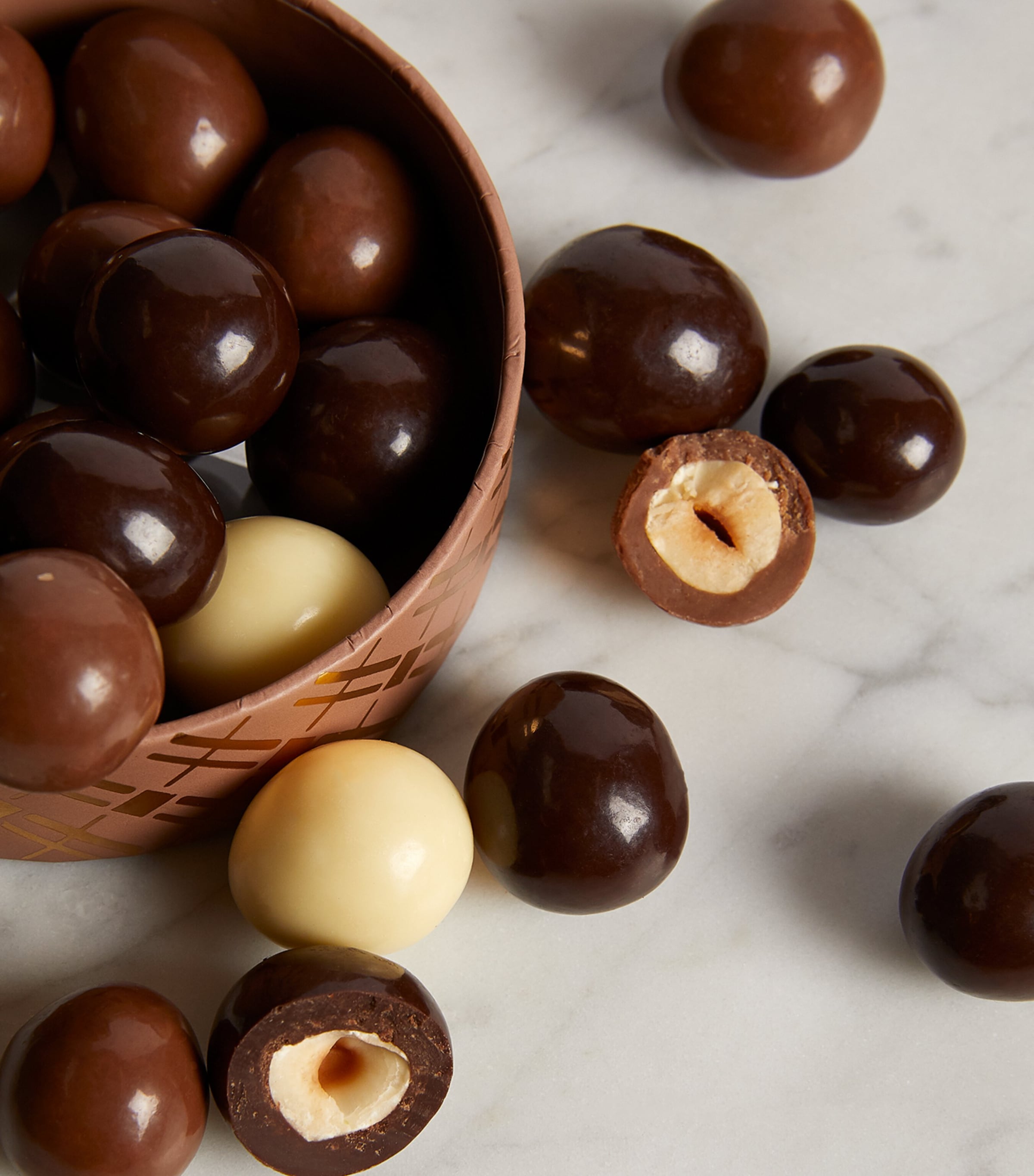 Mini Drum Chocolate Nuts Gift Set (300g) NO COLOUR Image 5