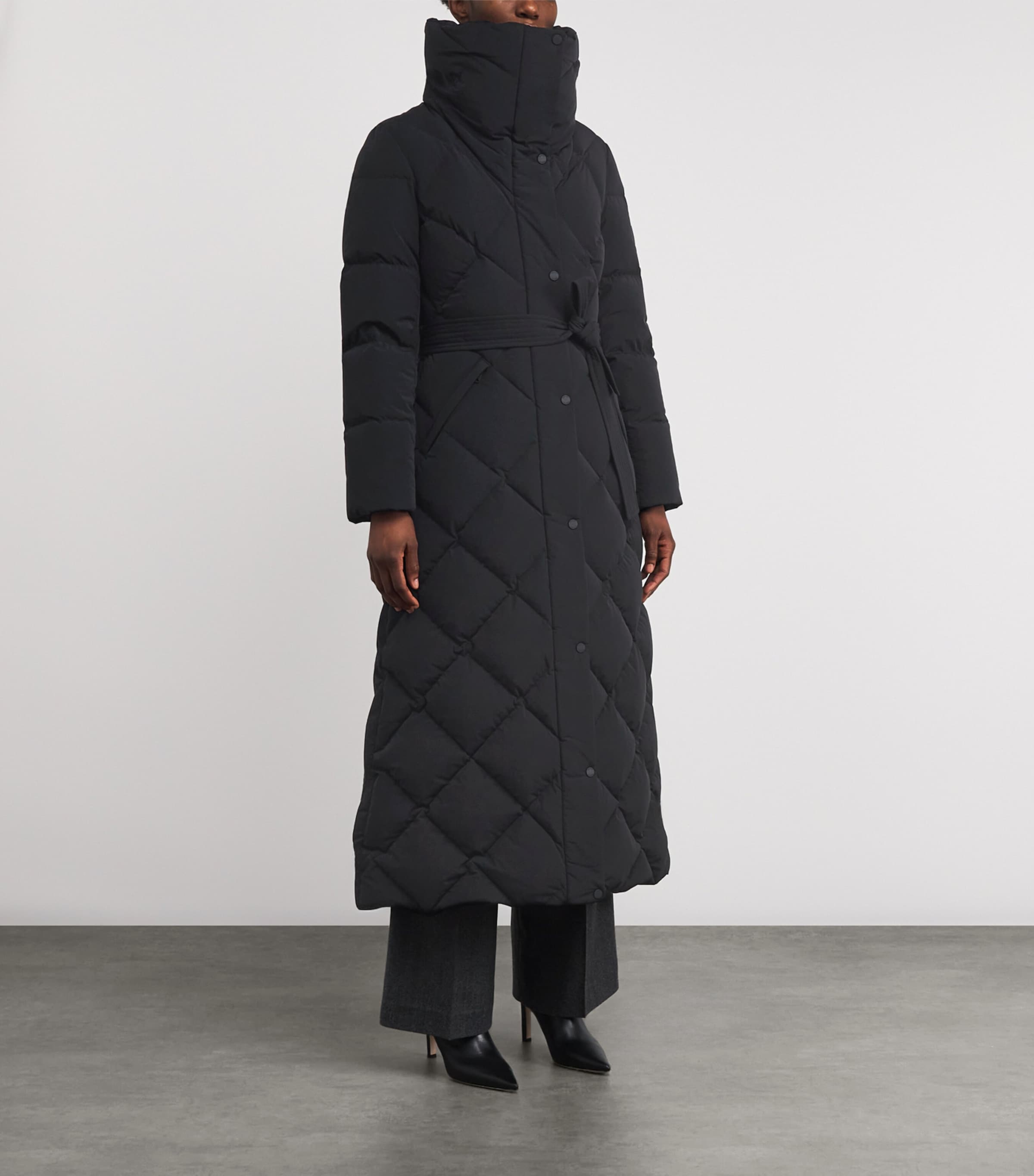 Quilted Layered Laurella Puffer Coat C0001 BLACK Image 3