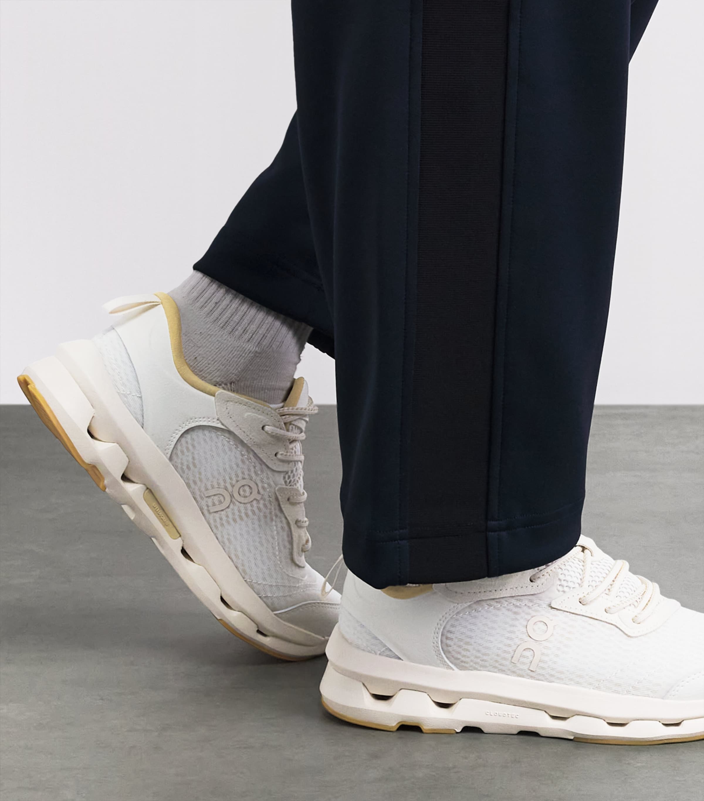 On Womens Cloudzone Moon Sneakers Ivory Putty Image 2