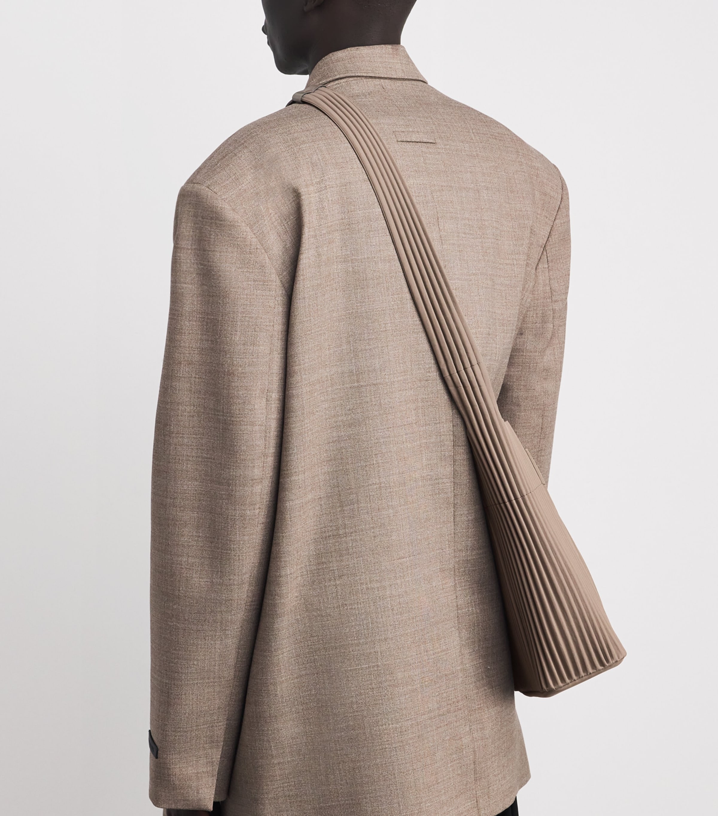 Pleated Utility Shoulder Bag 19 - GREIGE Image 2