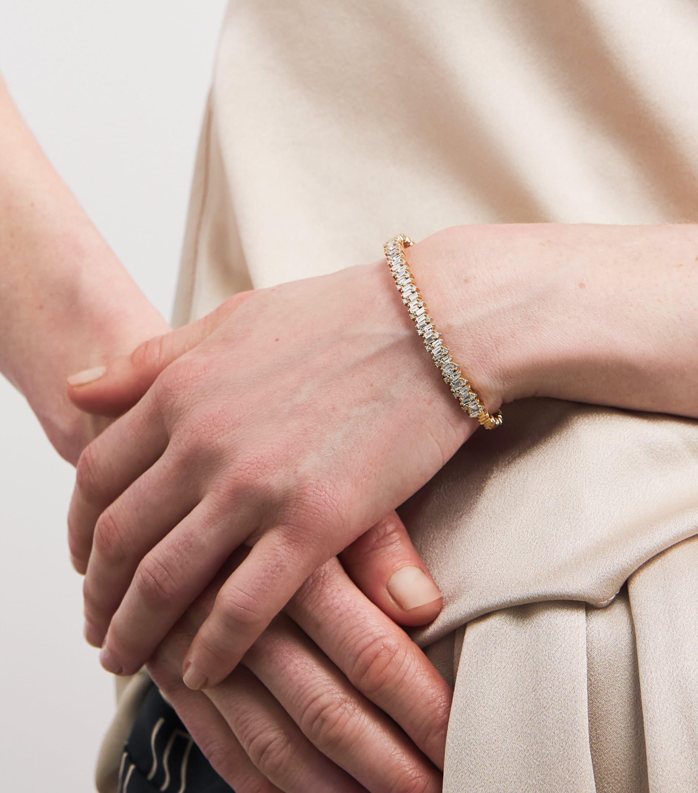 Suzanne Kalan Yellow Gold and Diamond Classic Shimmer Bangle Yg/wd Image 2