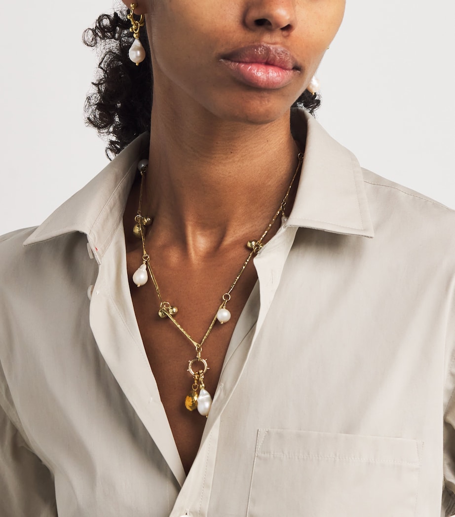 Pearl Lilith Hoop Earrings PEARL Image 5