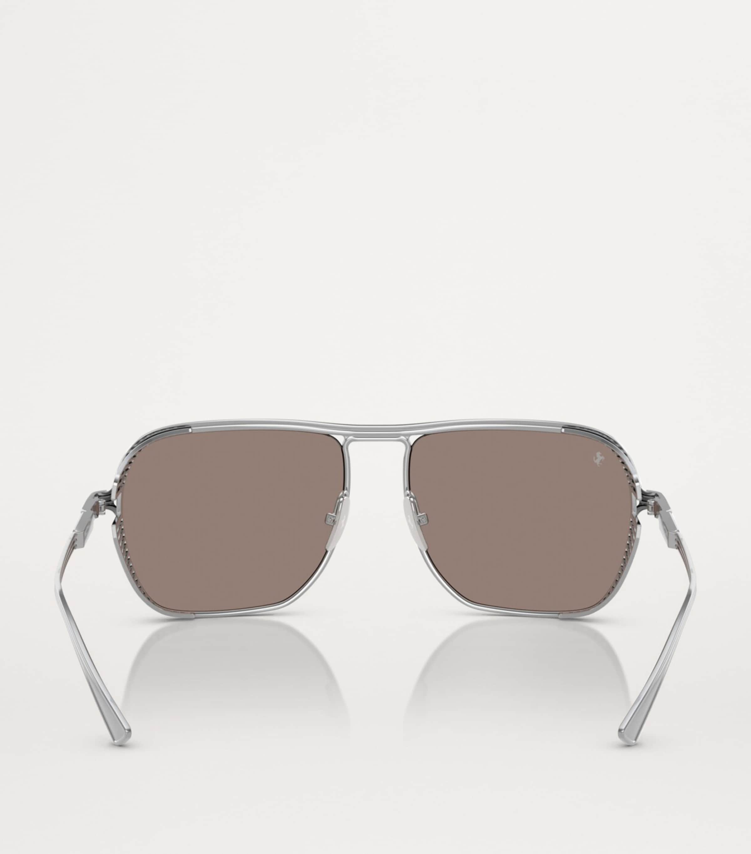 Logo-Detail Sunglasses 303/0V Image 4