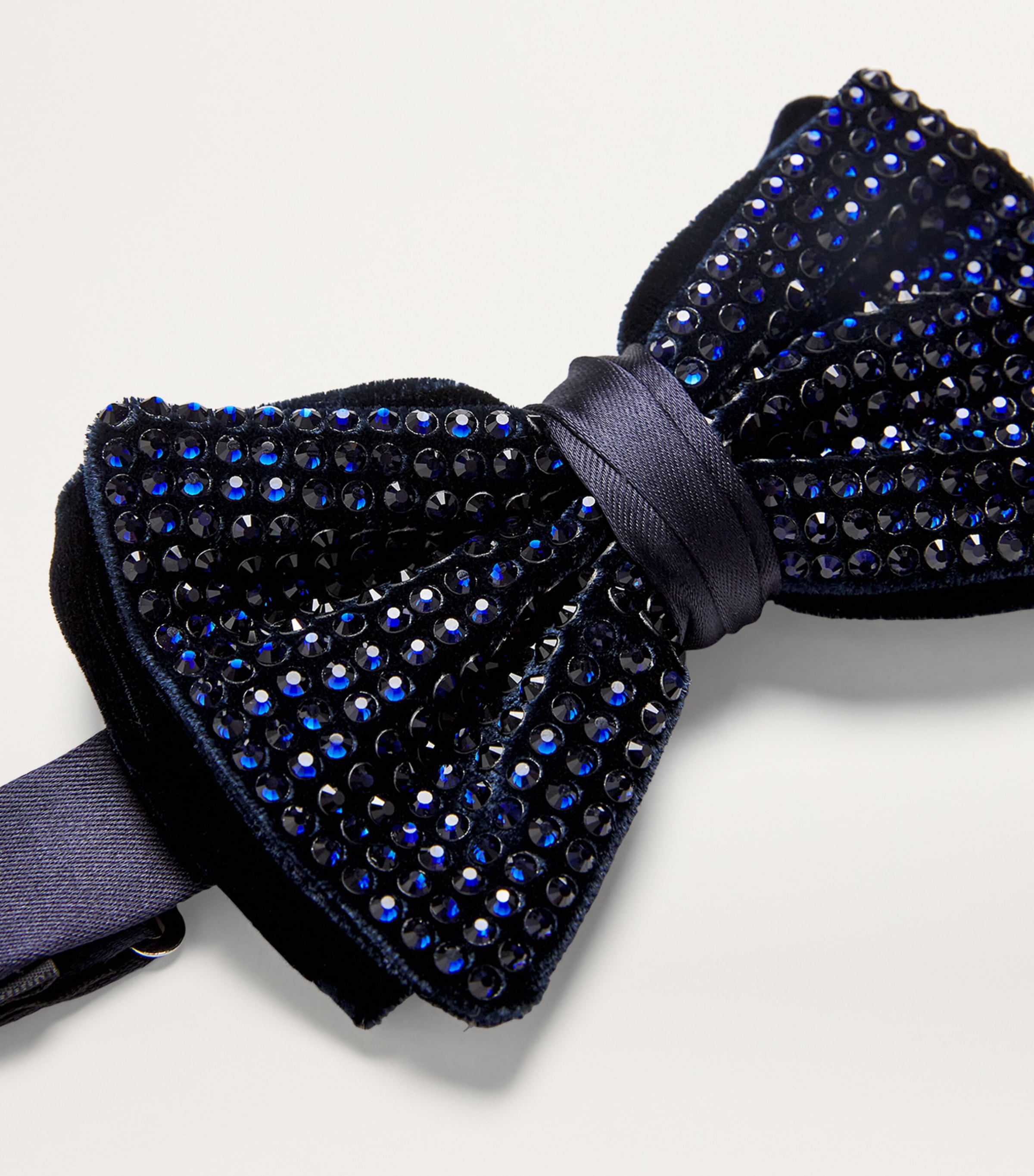 Silk Pre-Tied Embellished Bowtie 00036 Image 2