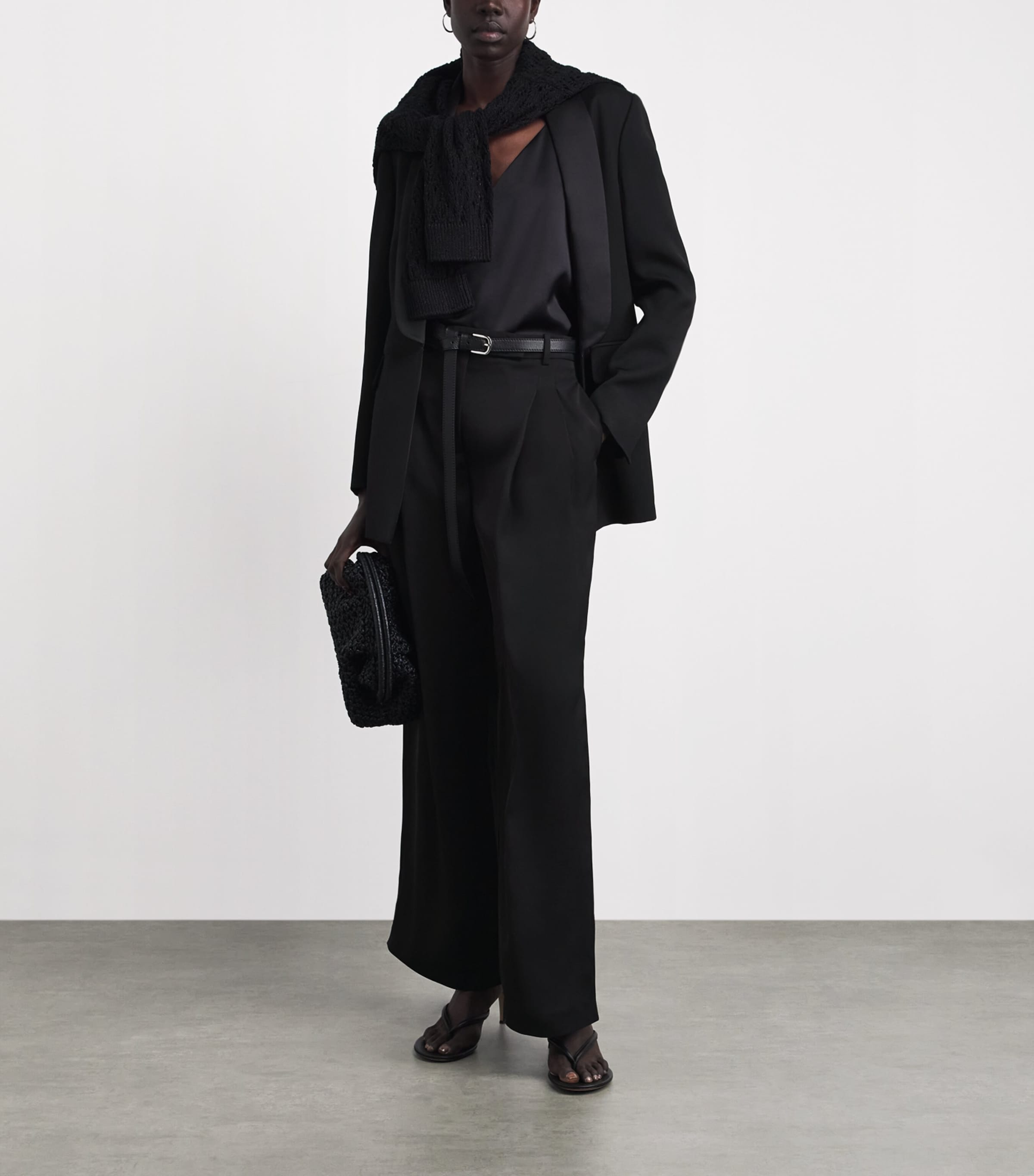 Eleventy Womens Twill Pleated Straight Trousers Nero Image 2