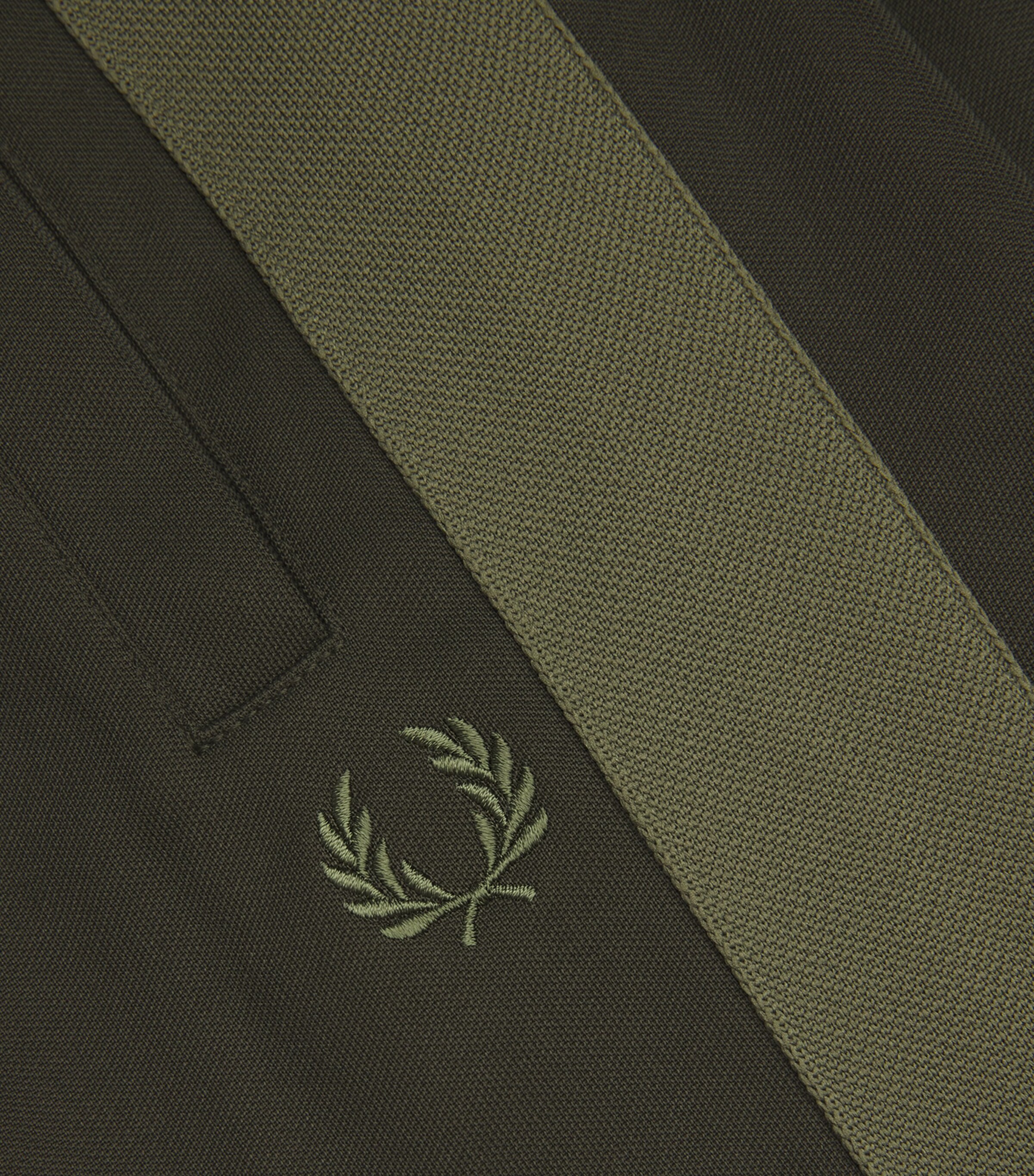 Fred Perry Mens Tape-Side Logo Track Pants Hunting Green Image 5