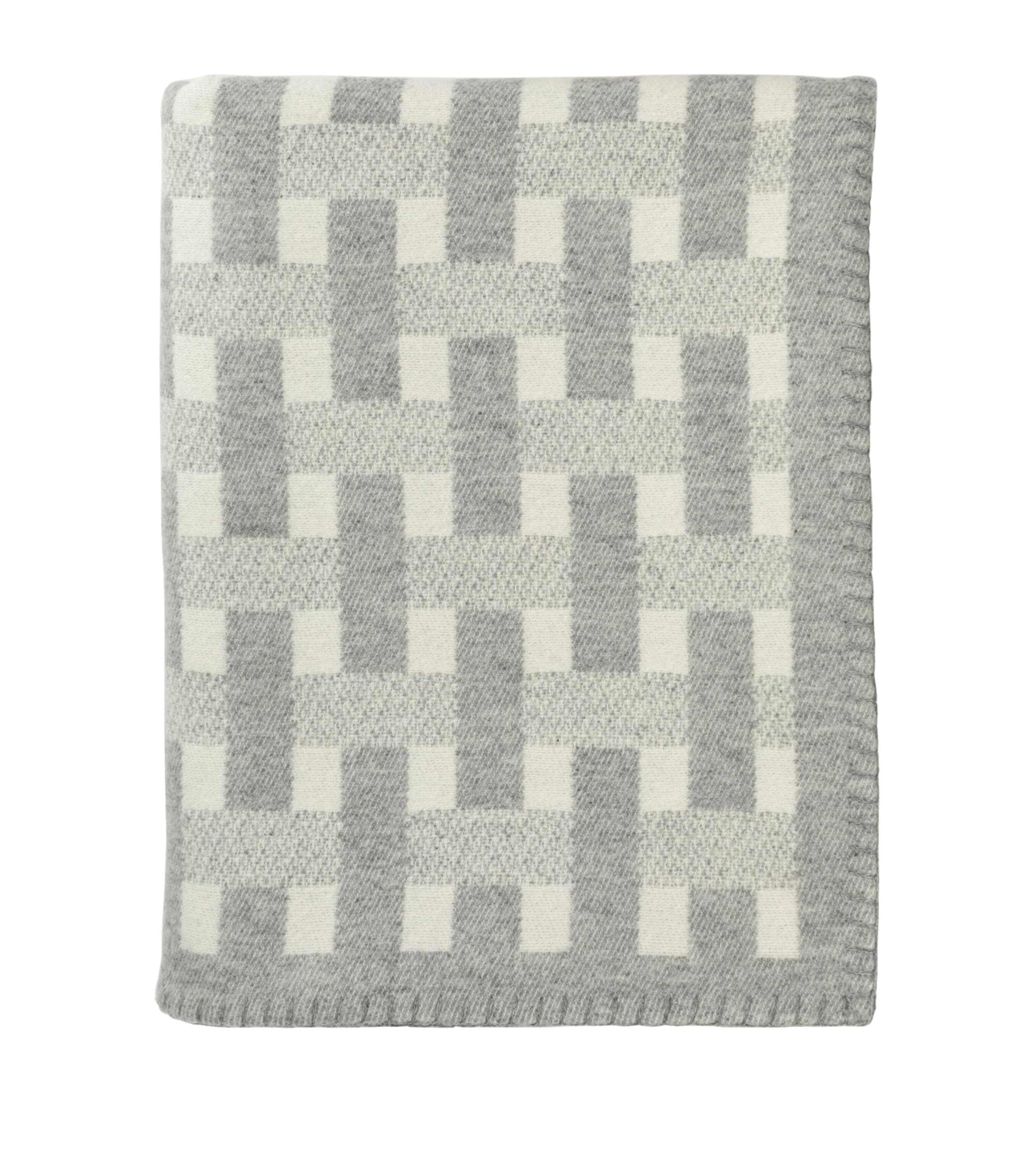 Johnstons Of Elgin Wool-Cashmere Basketweave Throw (190cm x 140cm) Light Grey & White Image 1