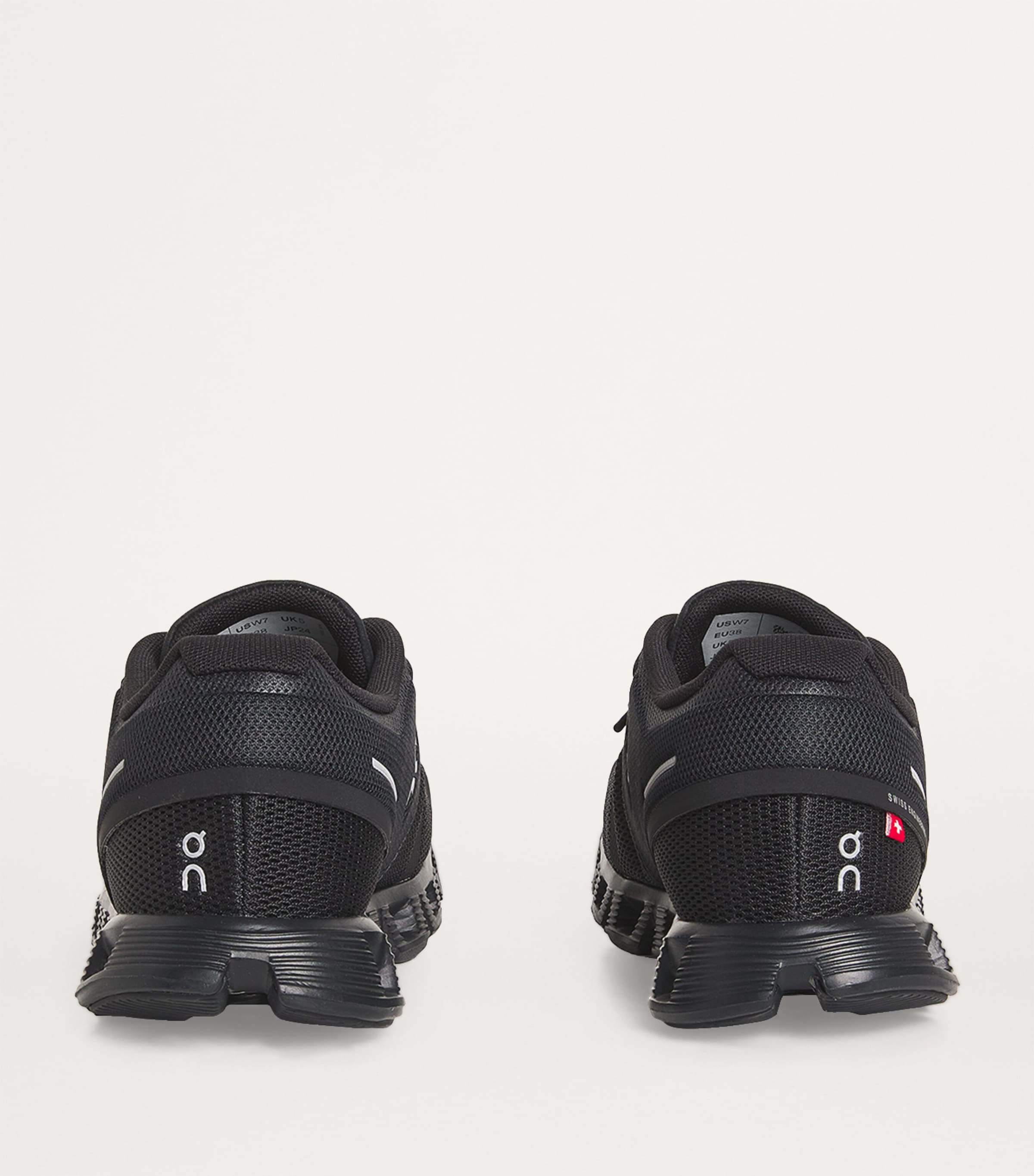 Cloud 5 Trainers ALL BLACK Image 3