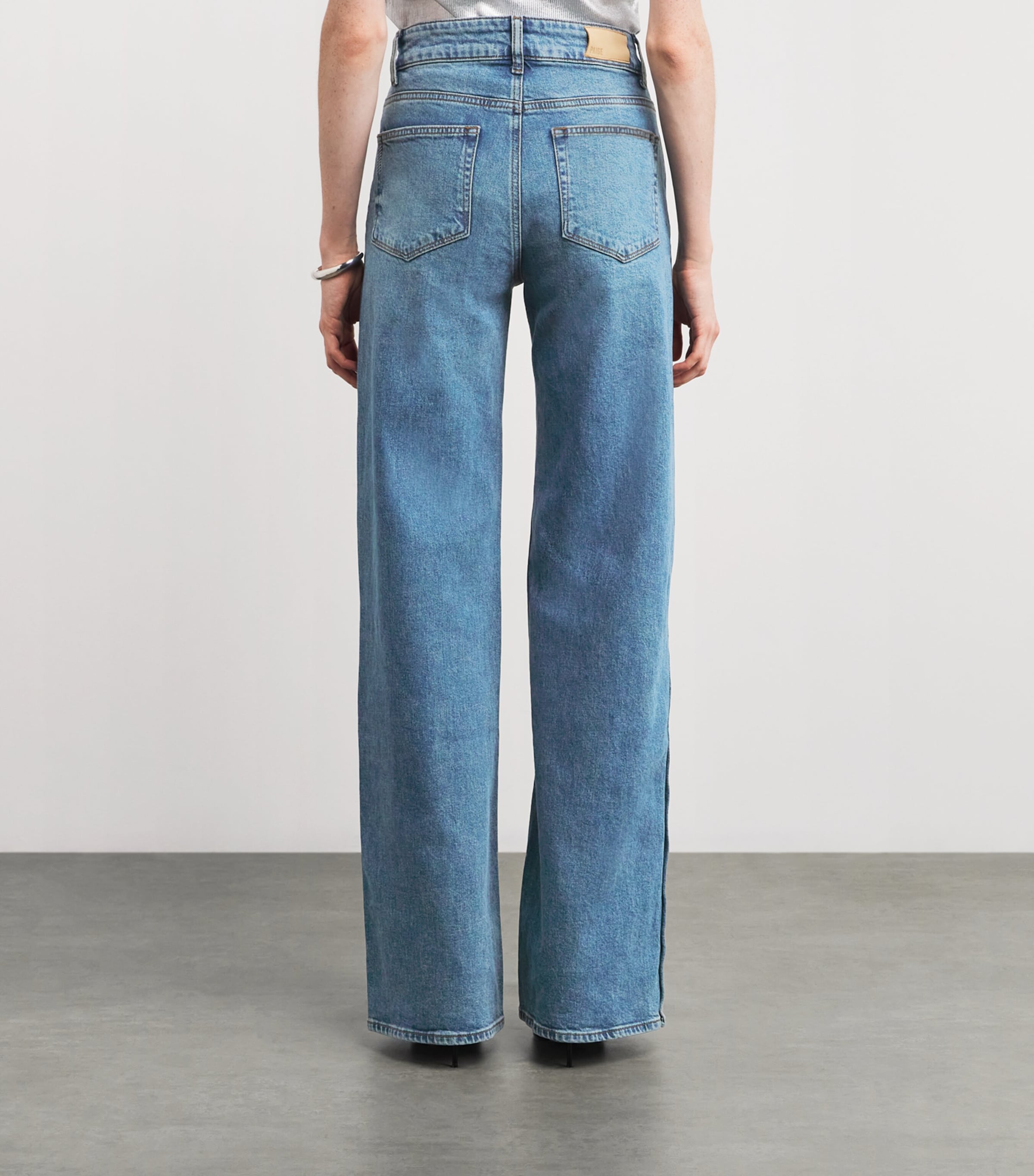 PAIGE Womens Sasha Side Snap Jeans Cruising Image 4