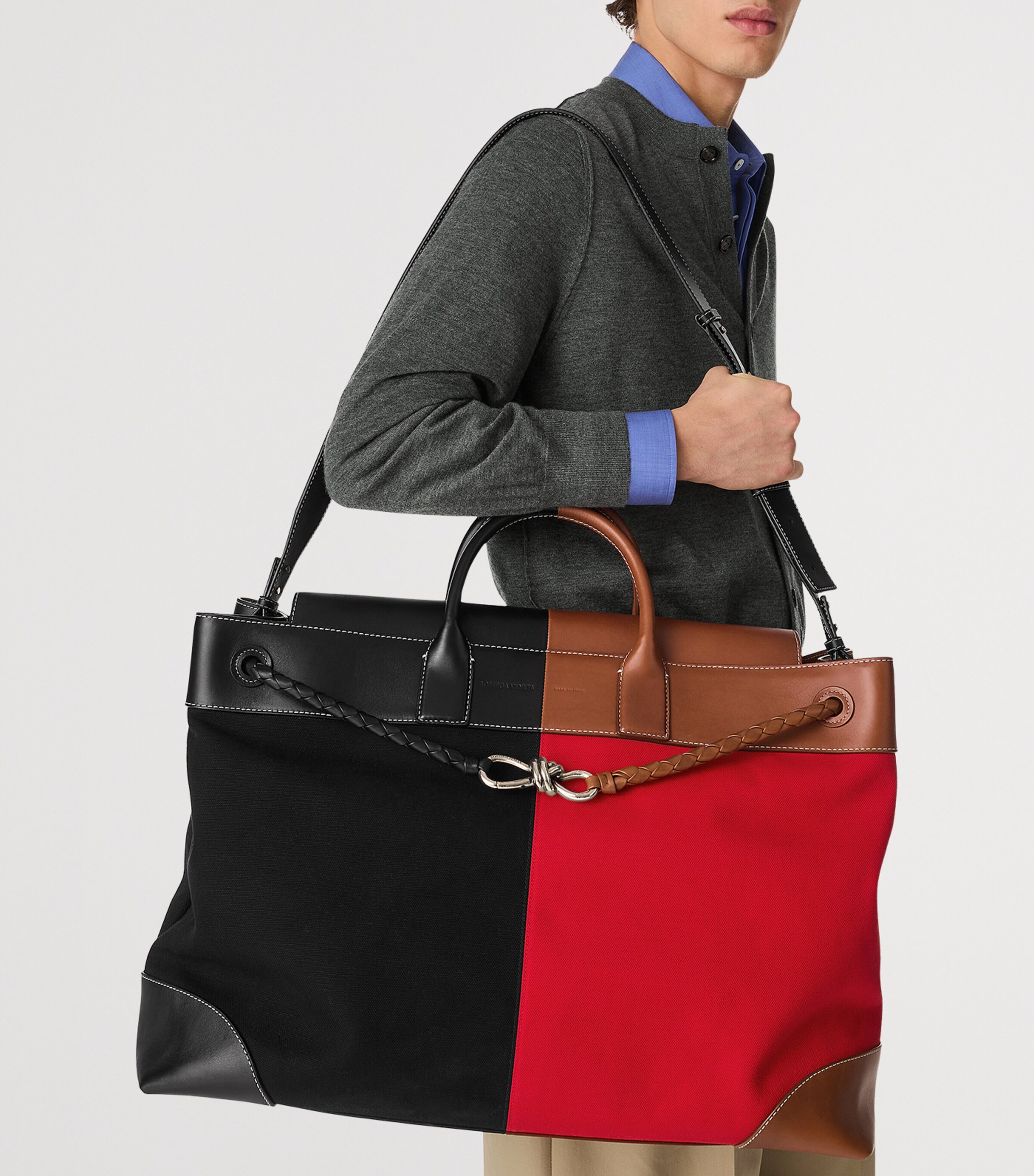 Bottega Veneta Large Canvas Andiamo Voyager Holdall Image 5