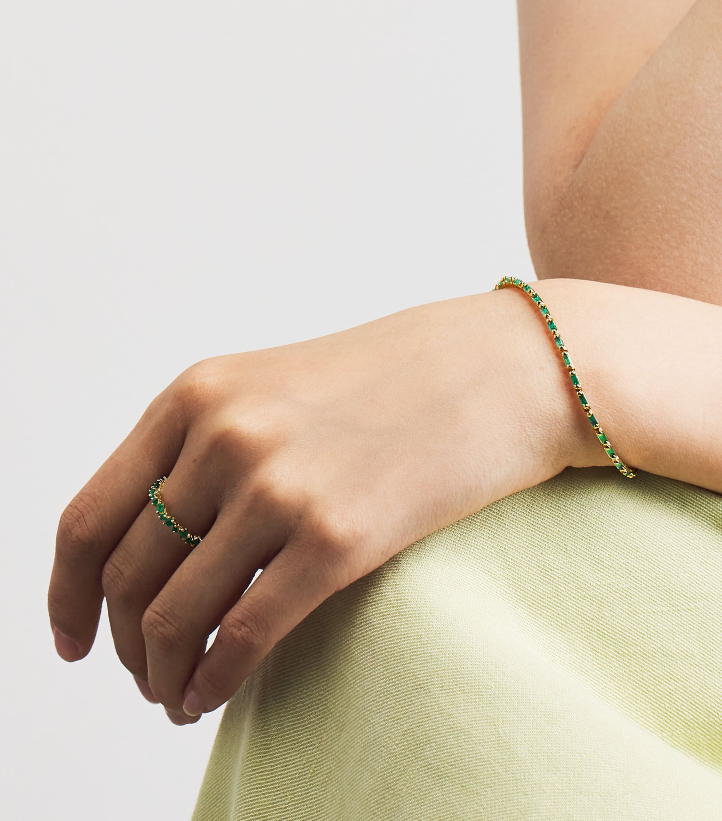 Suzanne Kalan Yellow Gold and Emerald Bold Linear Tennis Bracelet Yg/emer Image 2
