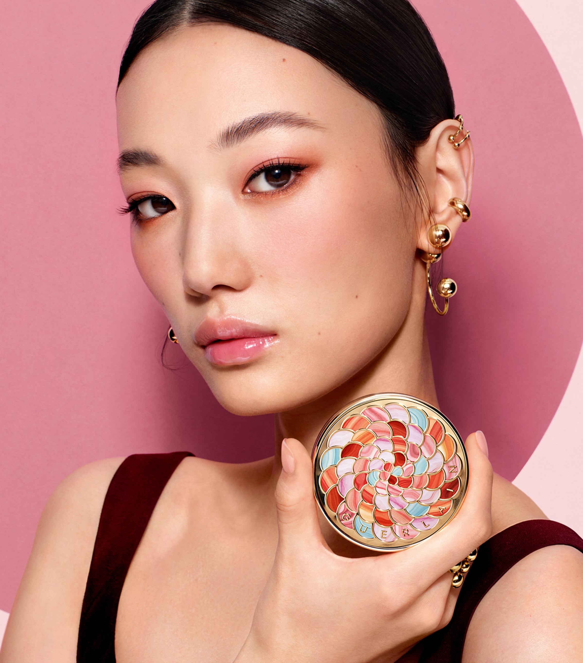 Guerlain Météorites Compact Mattifying and Setting Pressed Powder Cool Image 5