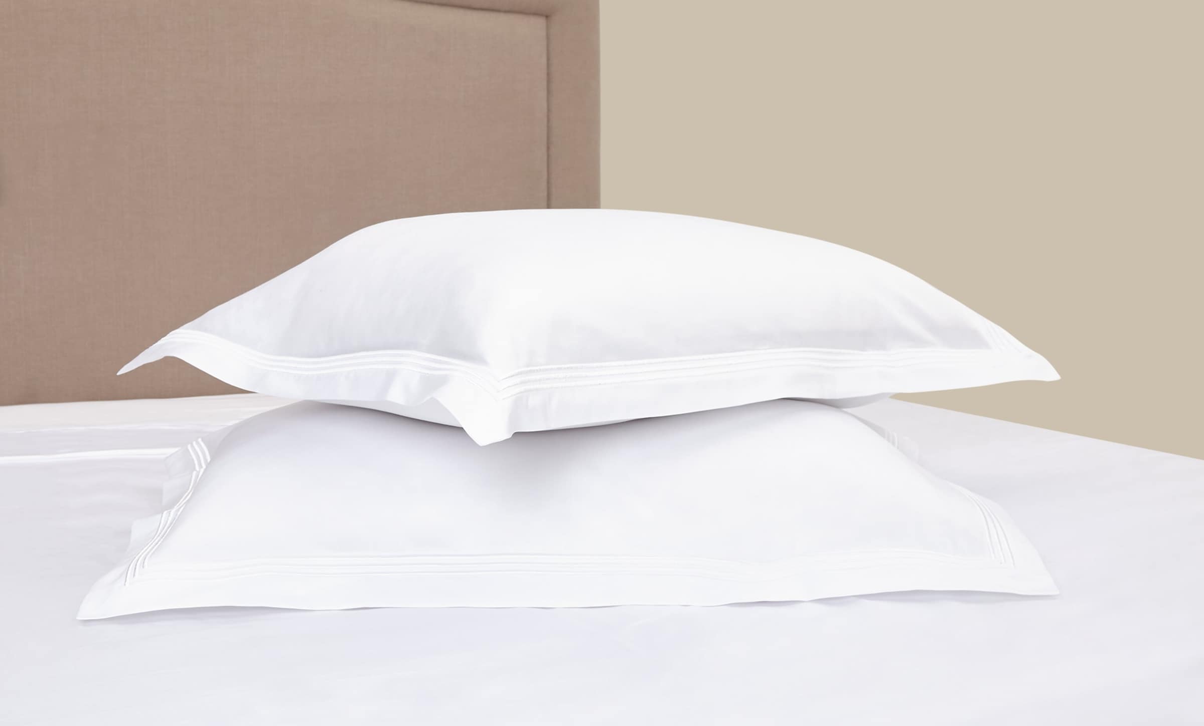 Lancaster Super King Duvet Cover (260cm x 220cm) WHITE Image 3