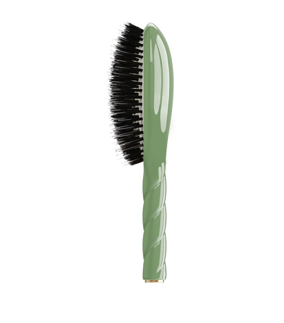 Large N.02 The Essential Do-it-all Brush NO COLOUR Image 2