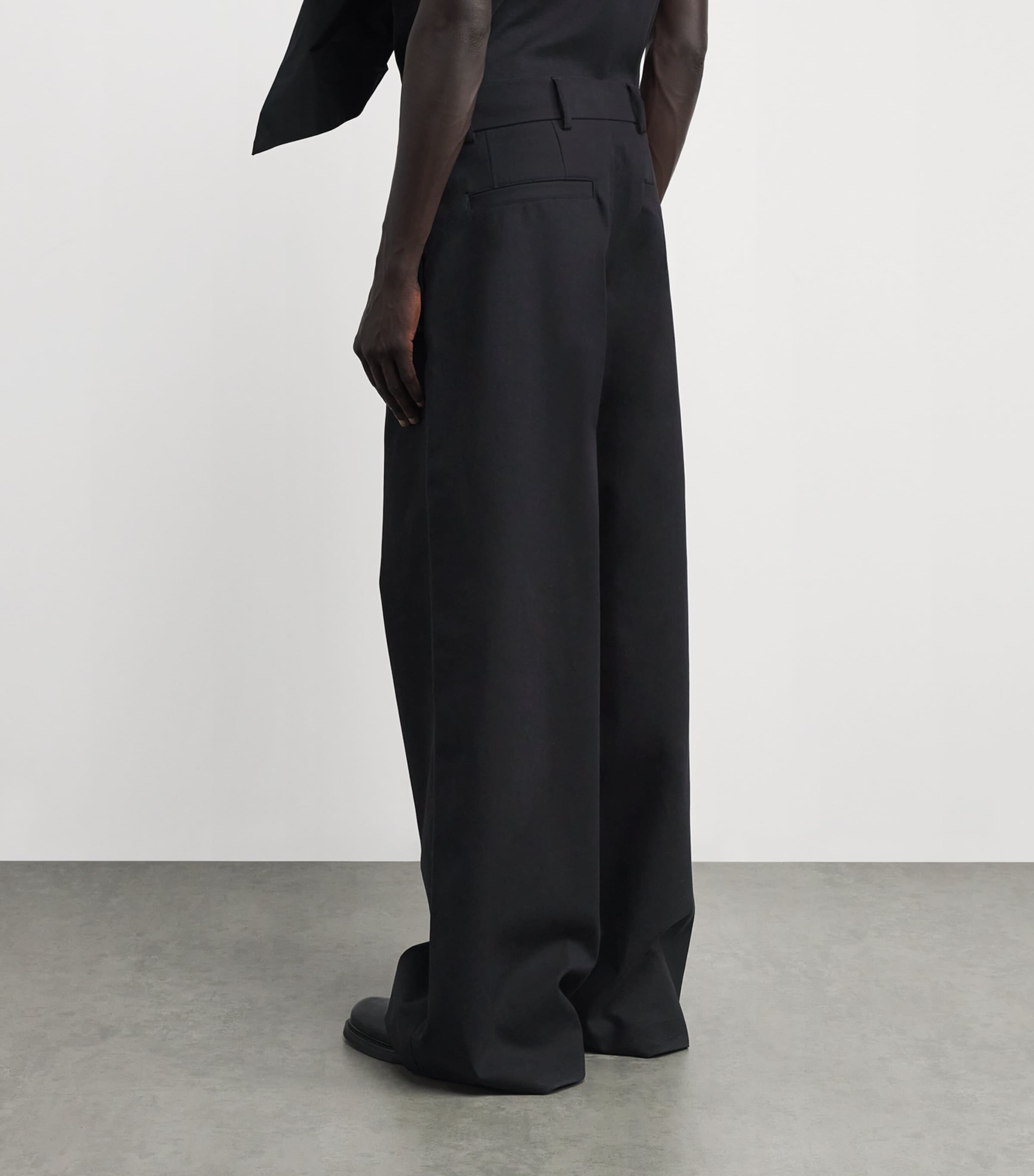 パンツ Dries Van Noten black wide tuck pants Pleated wide pants in black - Dries Van Noten | Mytheresa