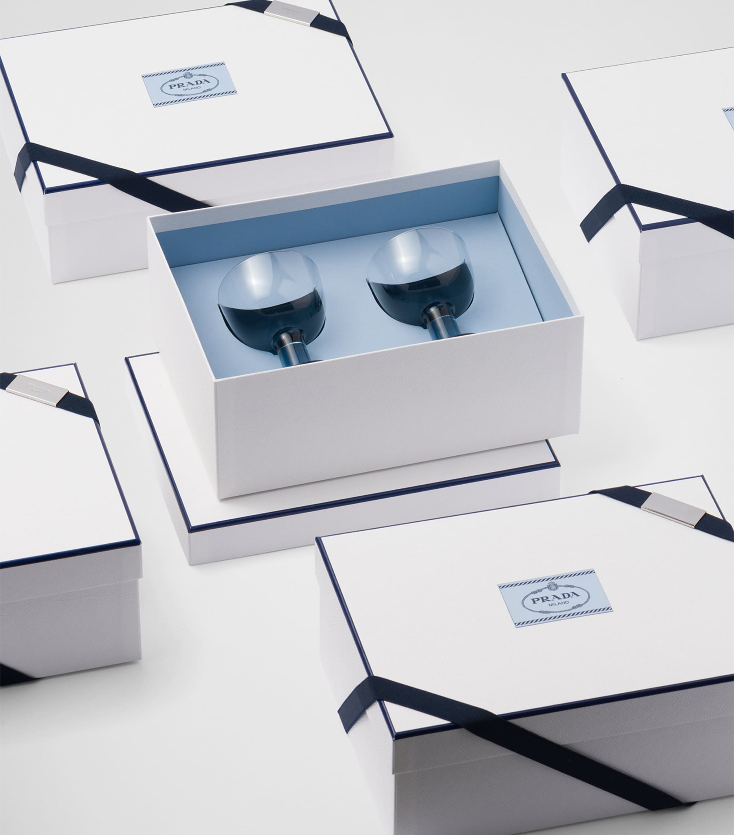 Set of 2 Plinth Red Wine Glasses F0AUM Image 3