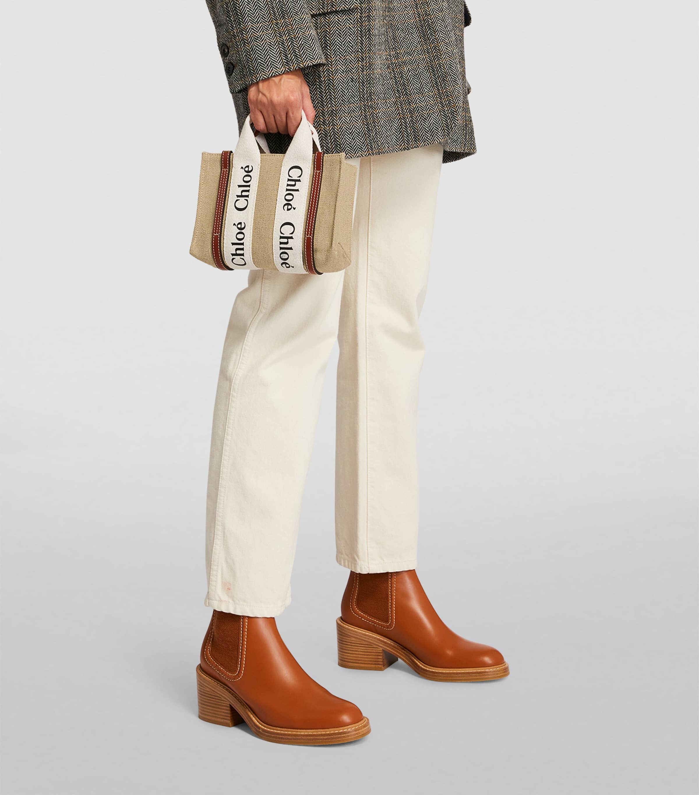 Mini Woody Tote Bag WHITE  BROWN 1 Image 5