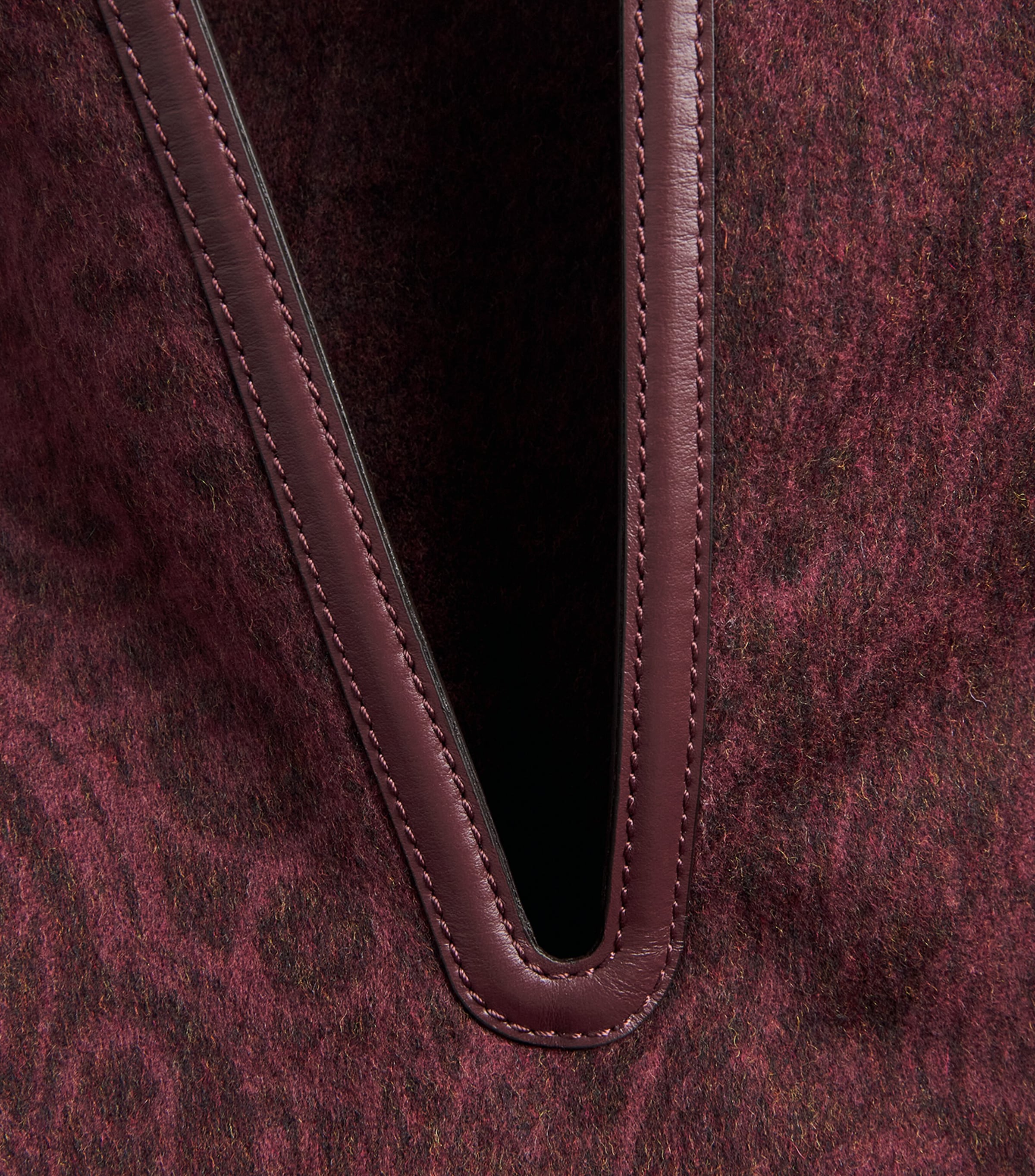 Etro Womens Wool-Blend Paisley V-Neck Cape Burgundy Image 7