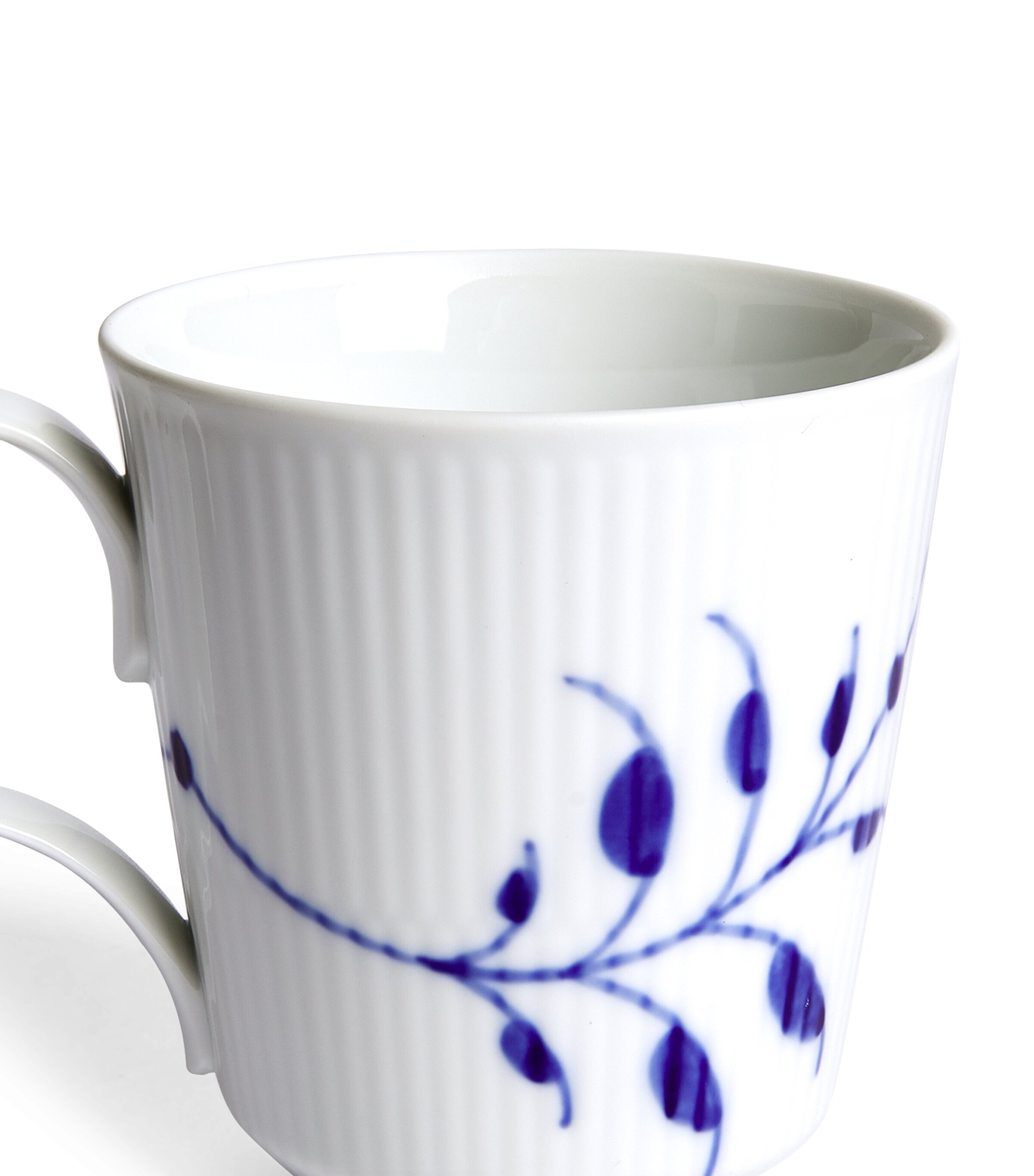 Set of 2 Blue Fluted Mega Mugs (370ml) BLUE Image 5