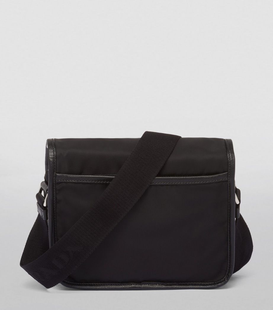 Re-Nylon Shoulder Bag F0002 Image 3