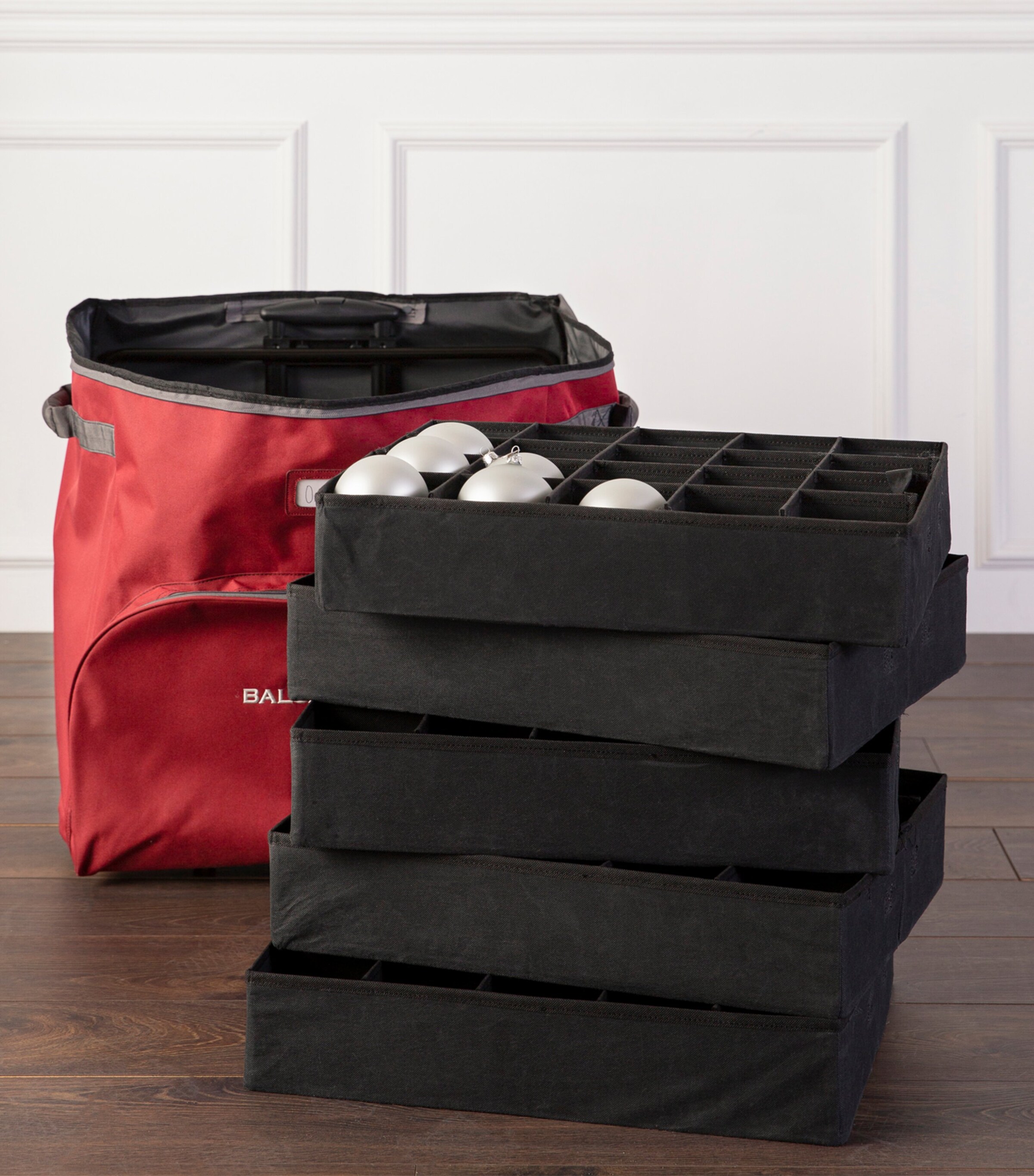 Rolling Bauble Chest RED Image 3