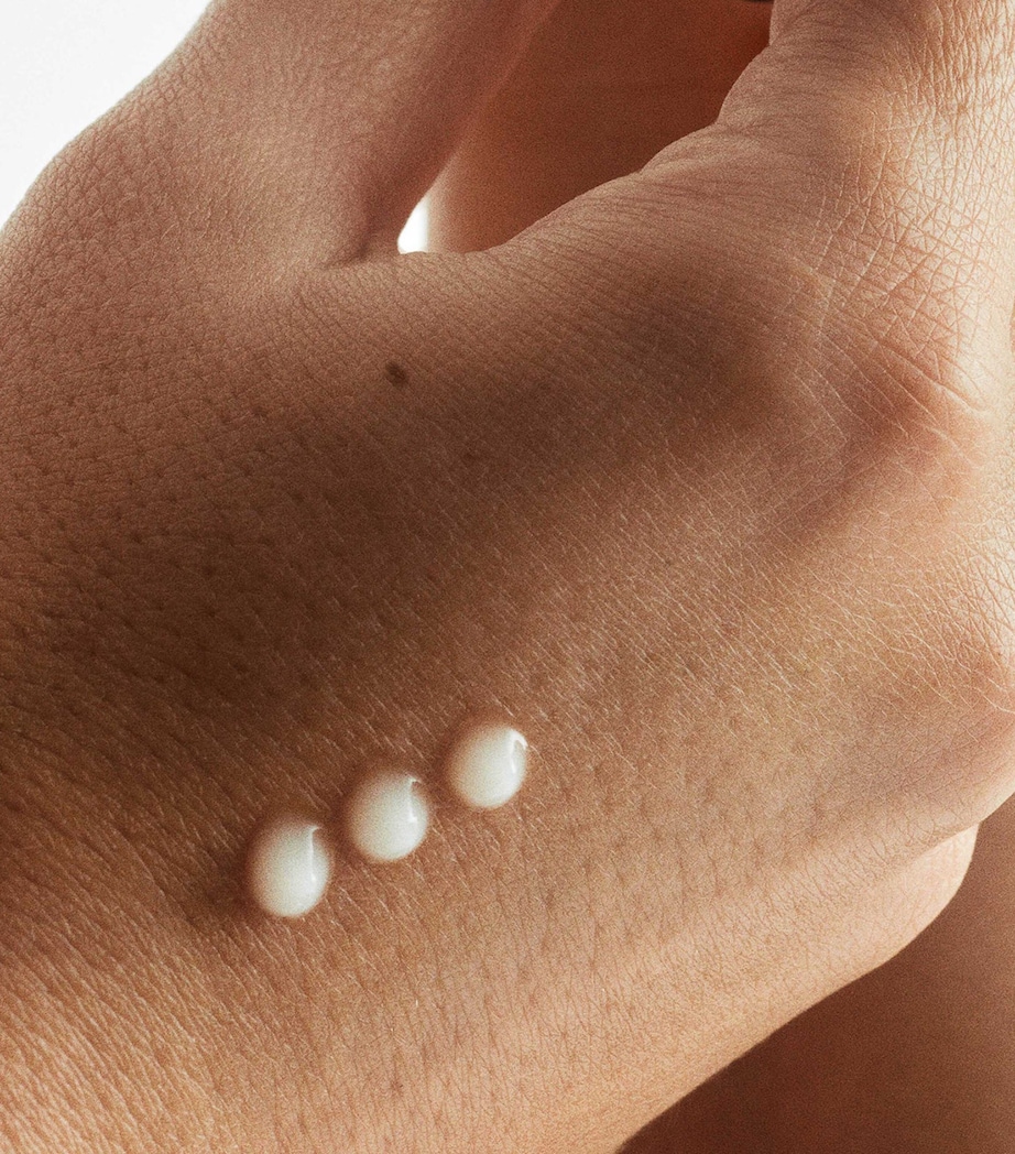 Retinol Concentrate Serum (30ml) NO COLOUR Image 3