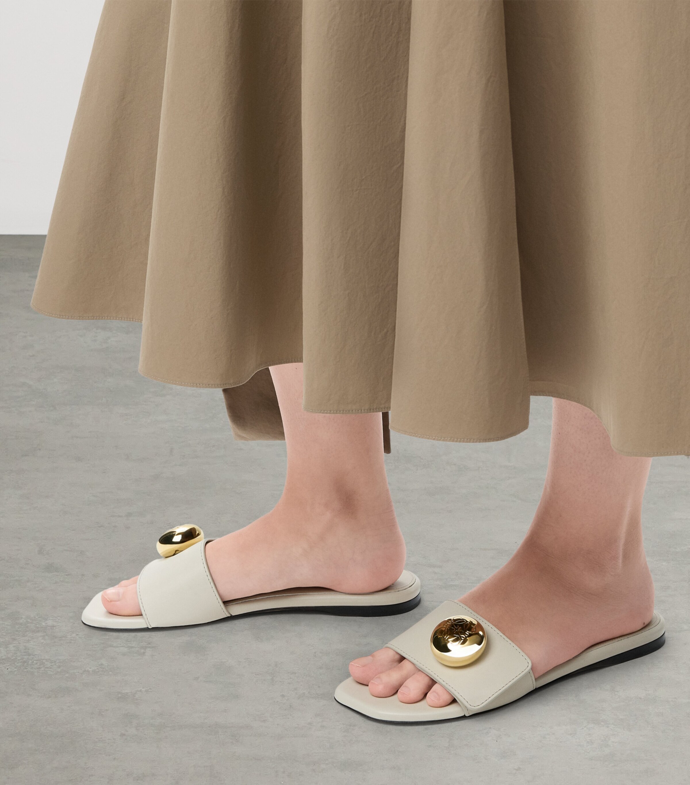 LOEWE Pebble Slides Sea Salt Image 2