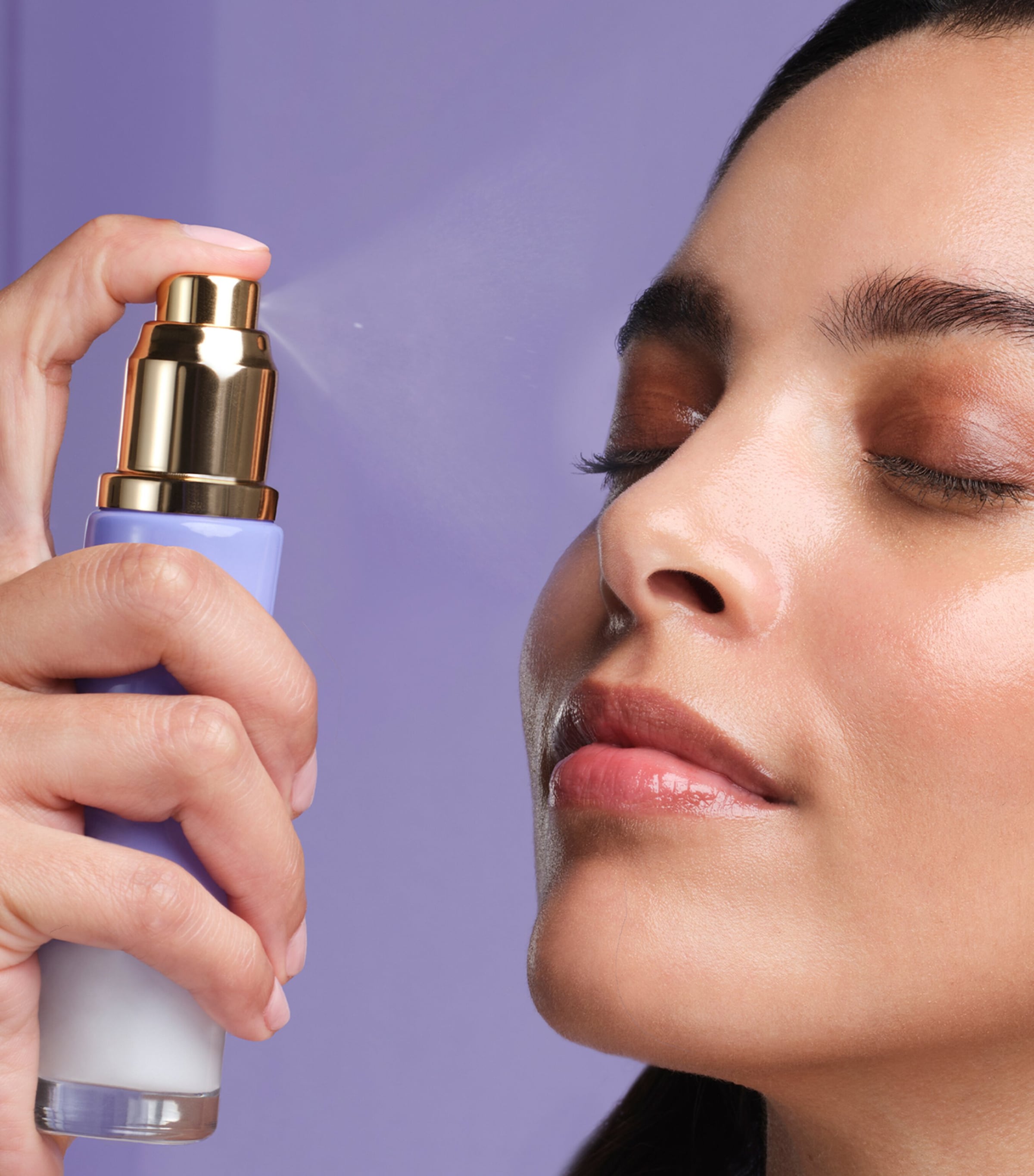 Luminous Dewy Skin Mist (40ml) NO COLOUR Image 4