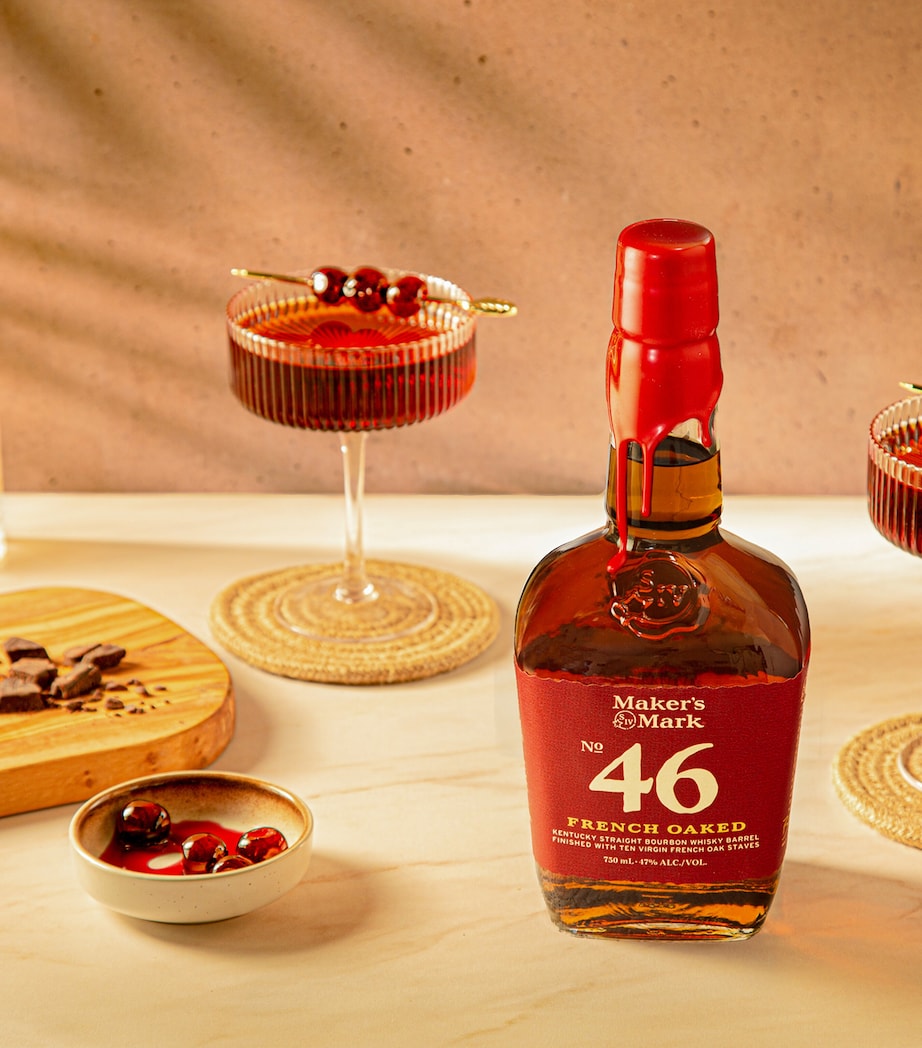 Maker's Mark No. 46 French Oaked Straight Bourbon Whisky (70cl) Image 2