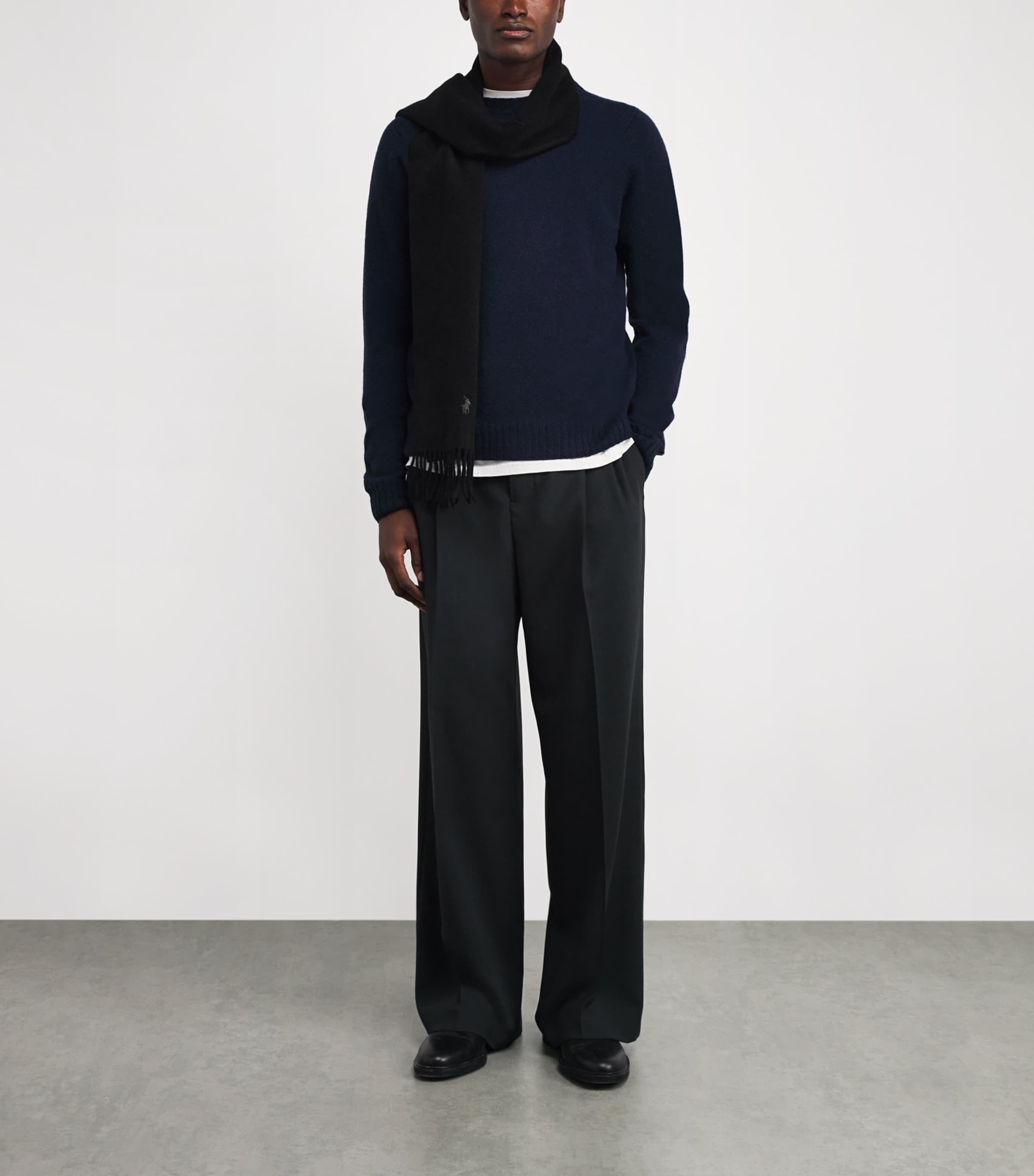 Cashmere Crew-Neck Sweater MIDNIGHT Image 2