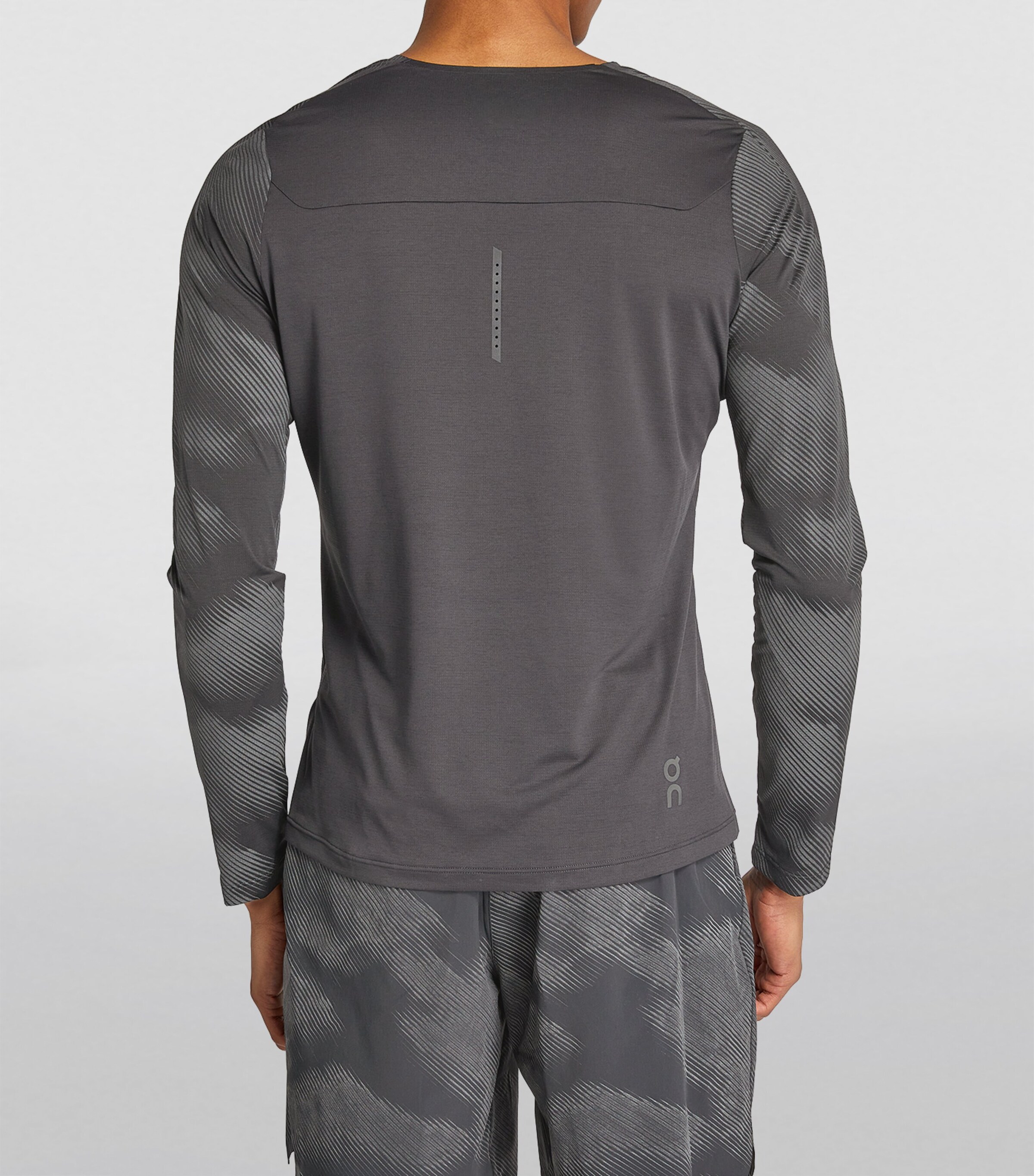 Lumos Performance Long-Sleeve T-shirt BLACK | IRON Image 4