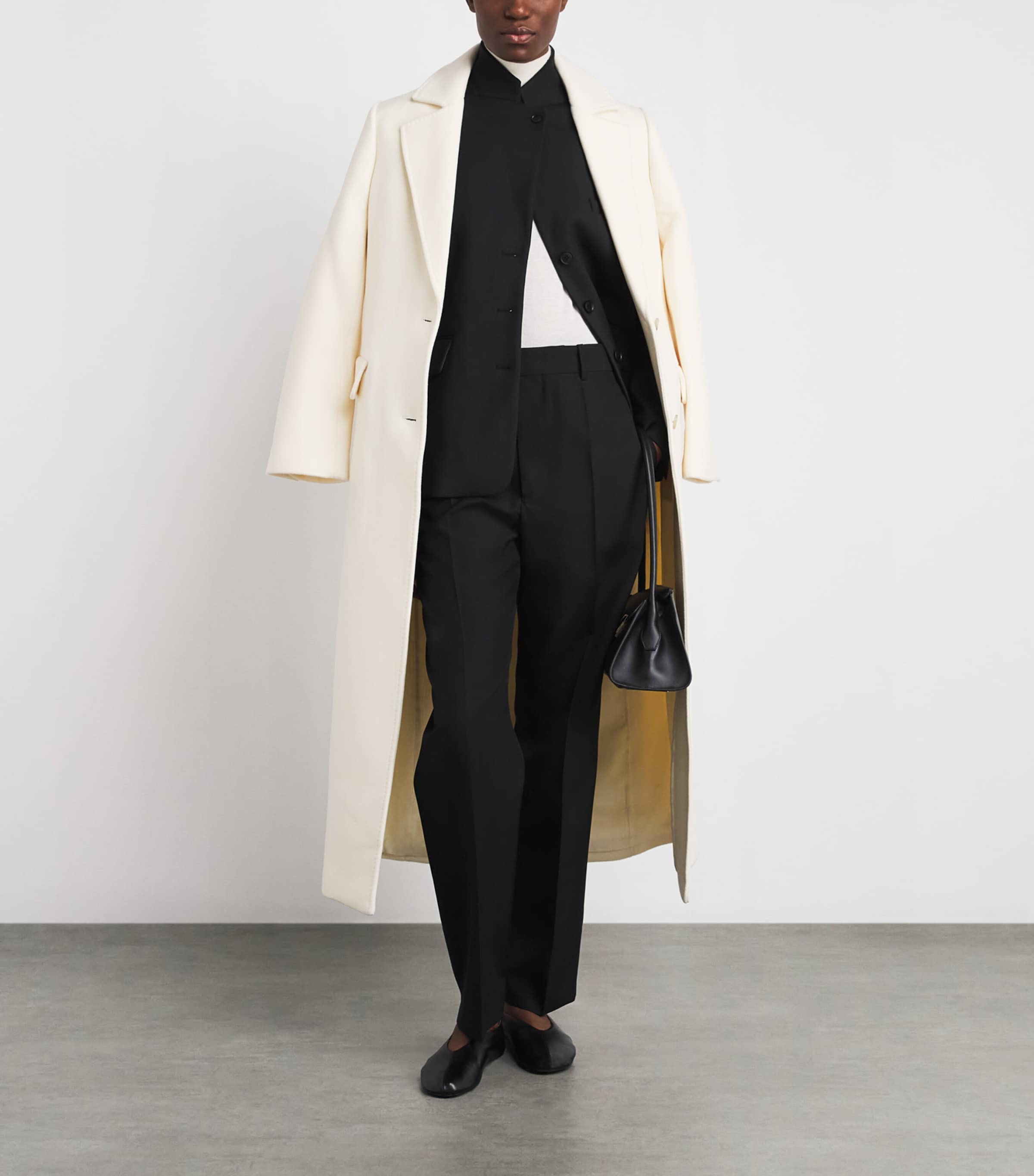 Almada Label Womens Cillian Tailored Blazer Black Image 2