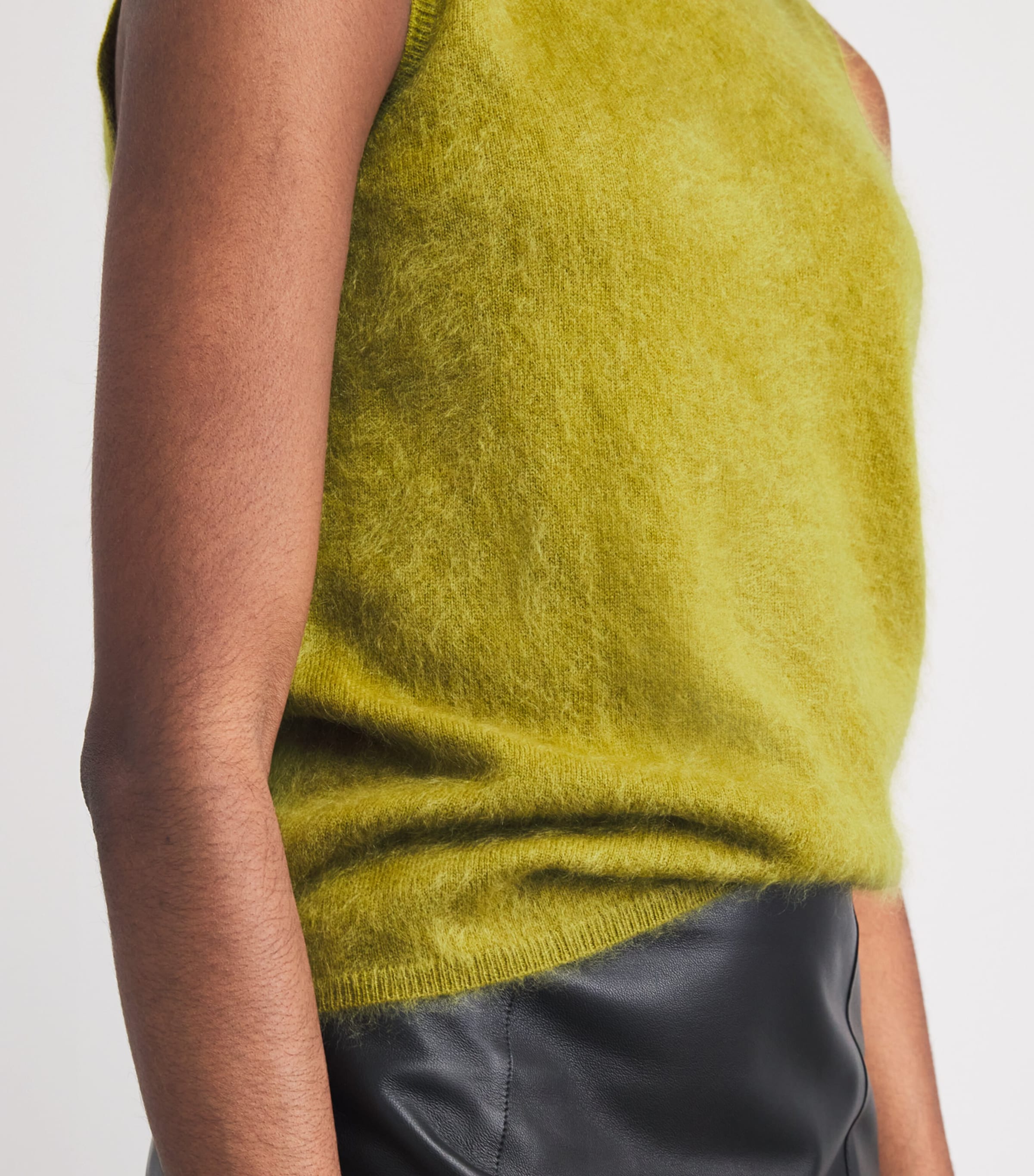 Brushed Cashmere Sweater Vest 2KF-DARK PEAR Image 6